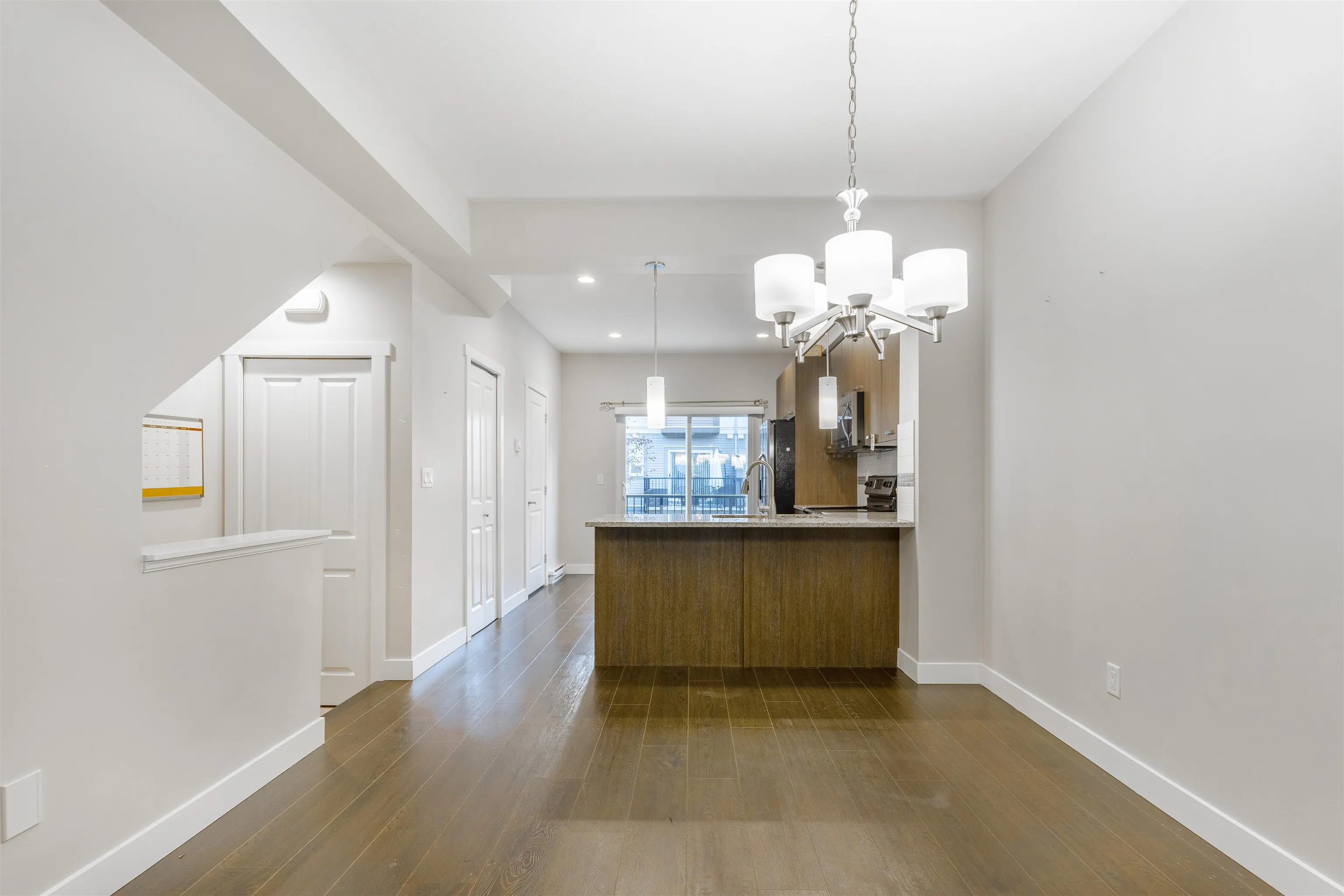 88 5888 144 Street