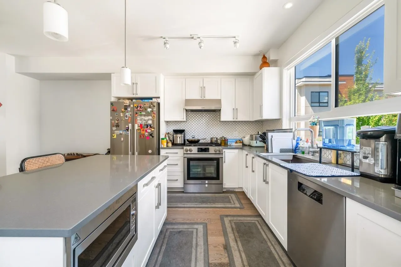 54 10233 River Drive