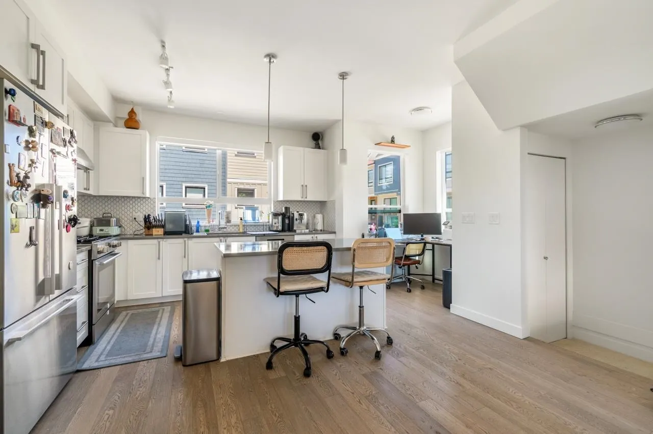 54 10233 River Drive
