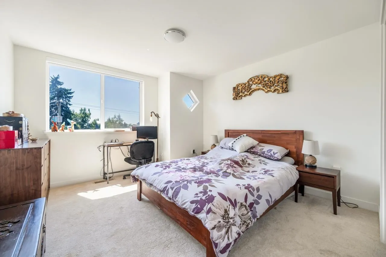 54 10233 River Drive