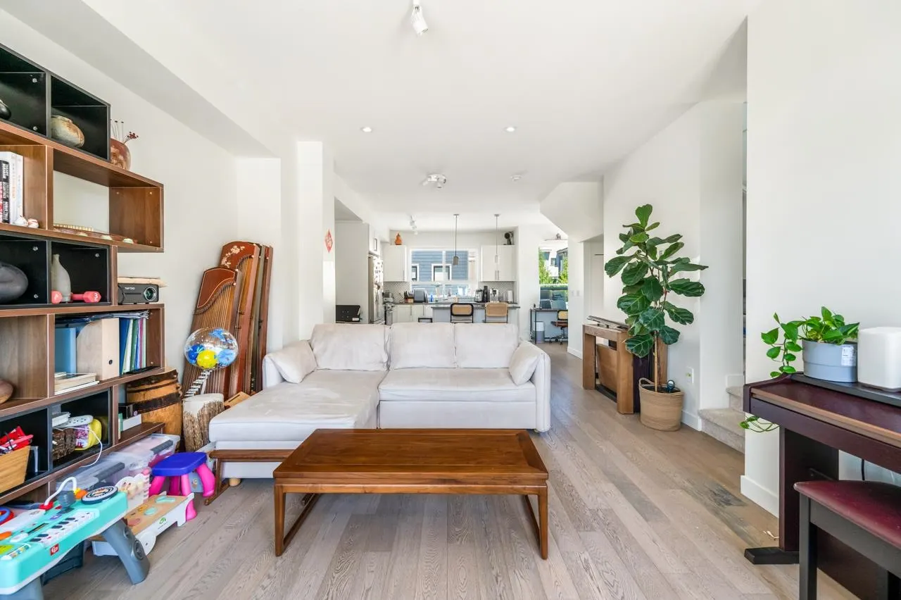 54 10233 River Drive