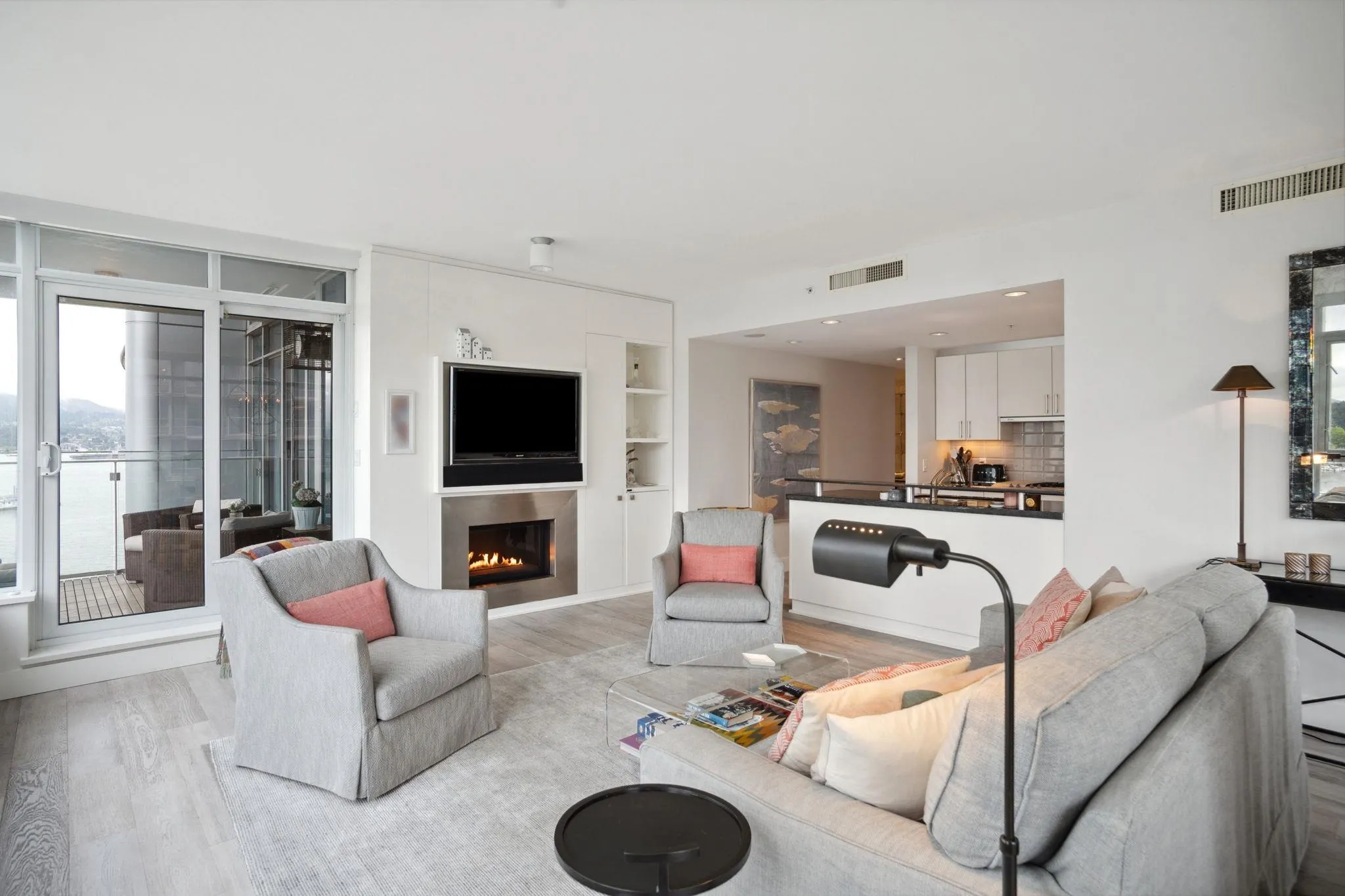 1304 1281 W Cordova Street