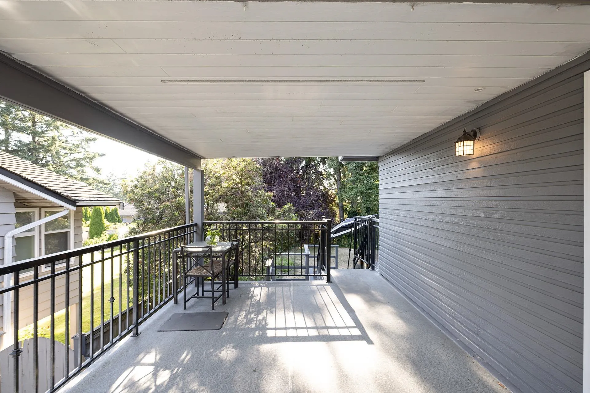 11055 Lincoln Drive
