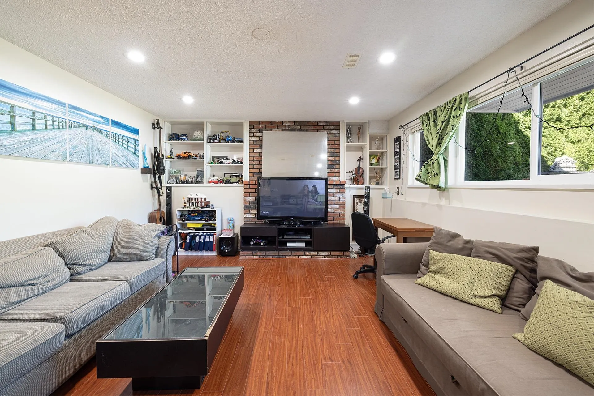 11055 Lincoln Drive