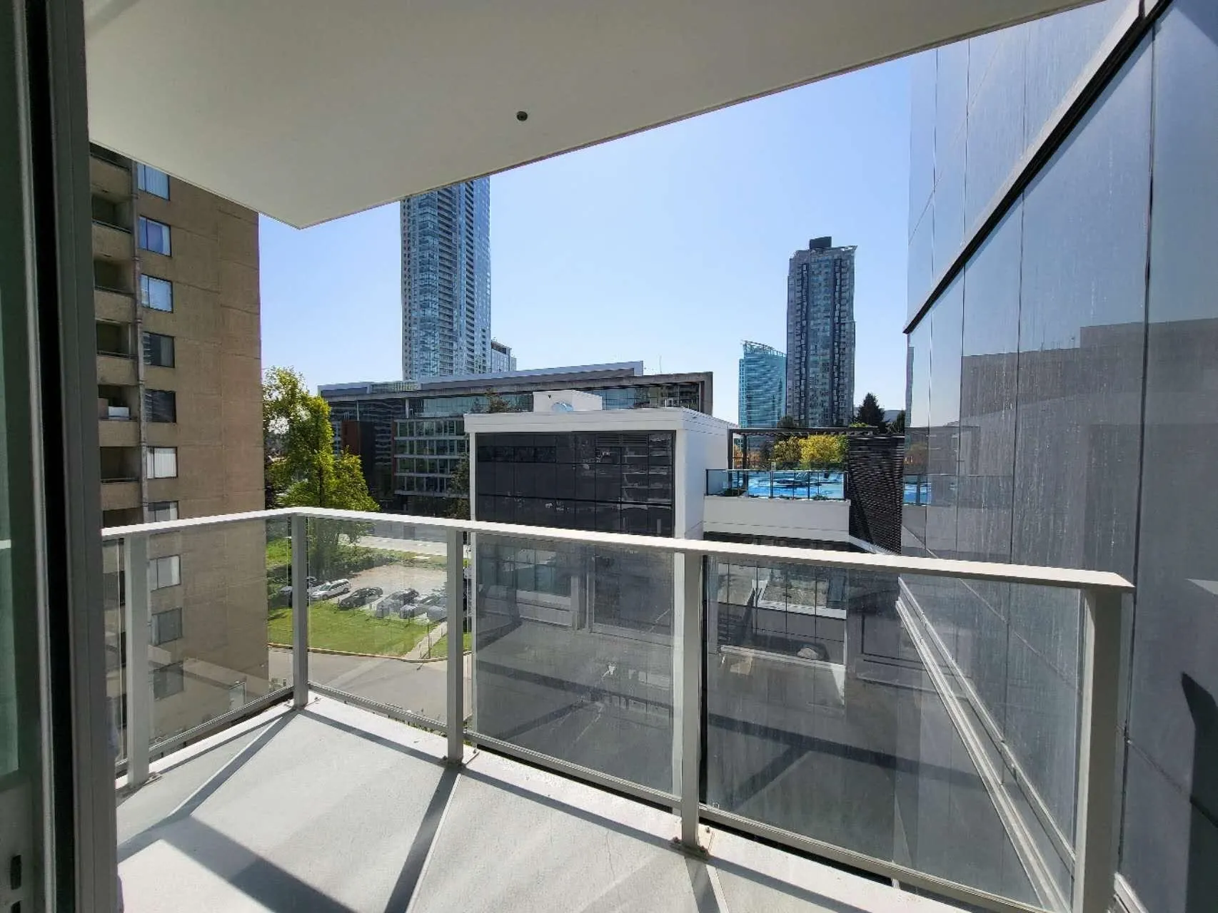 608 10448 University Drive