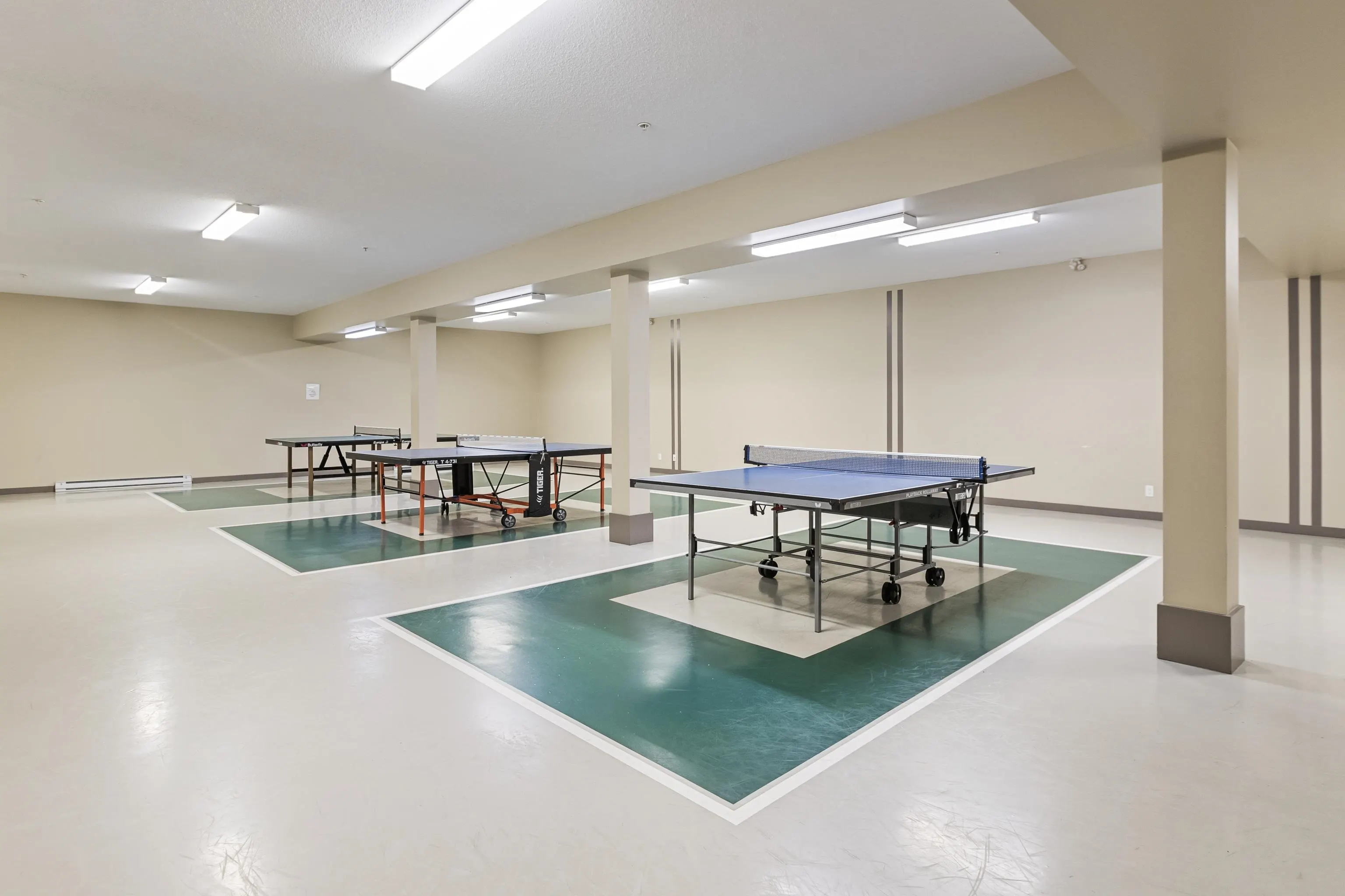 102 1135 Windsor Mews