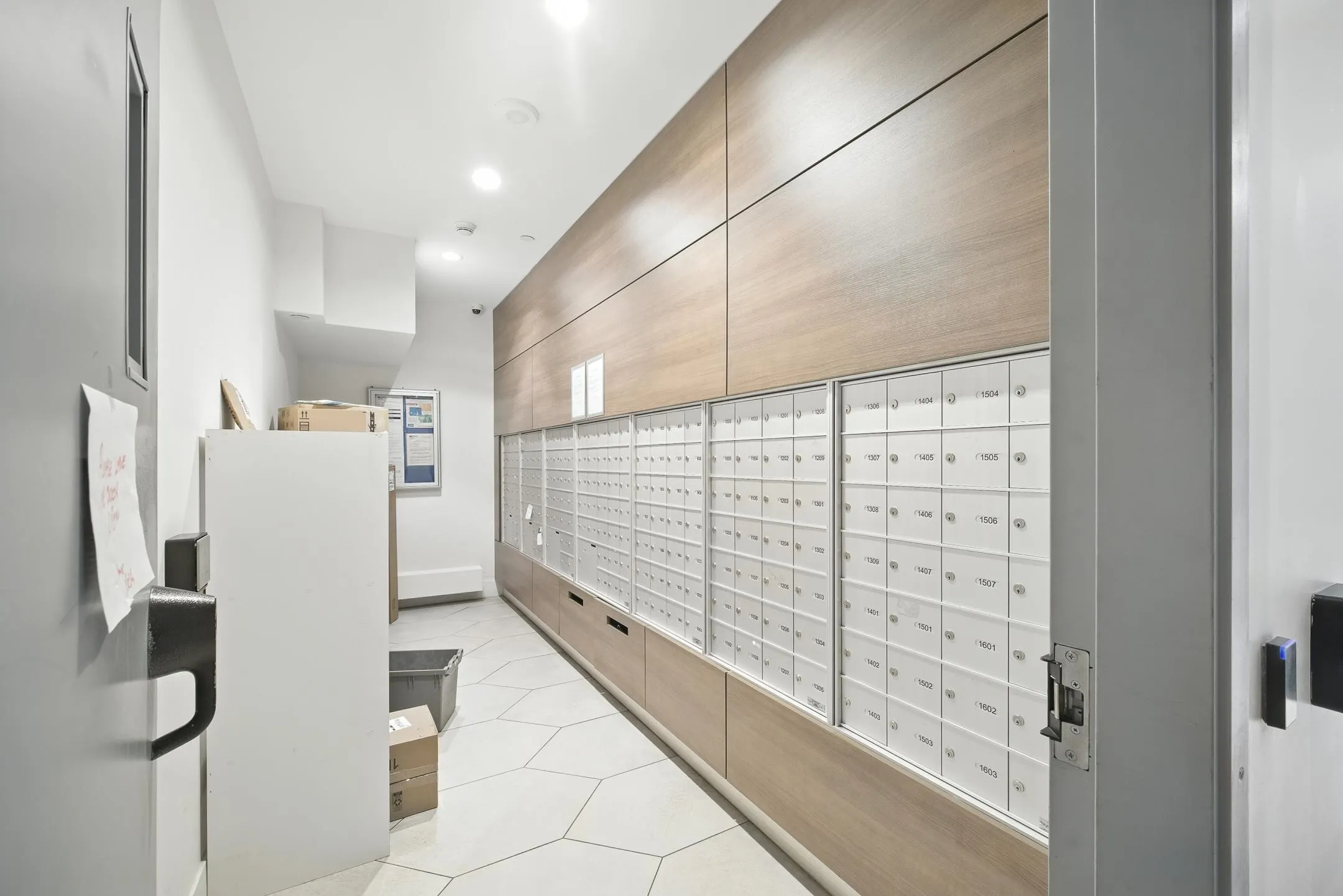 1106 8850 University Crescent