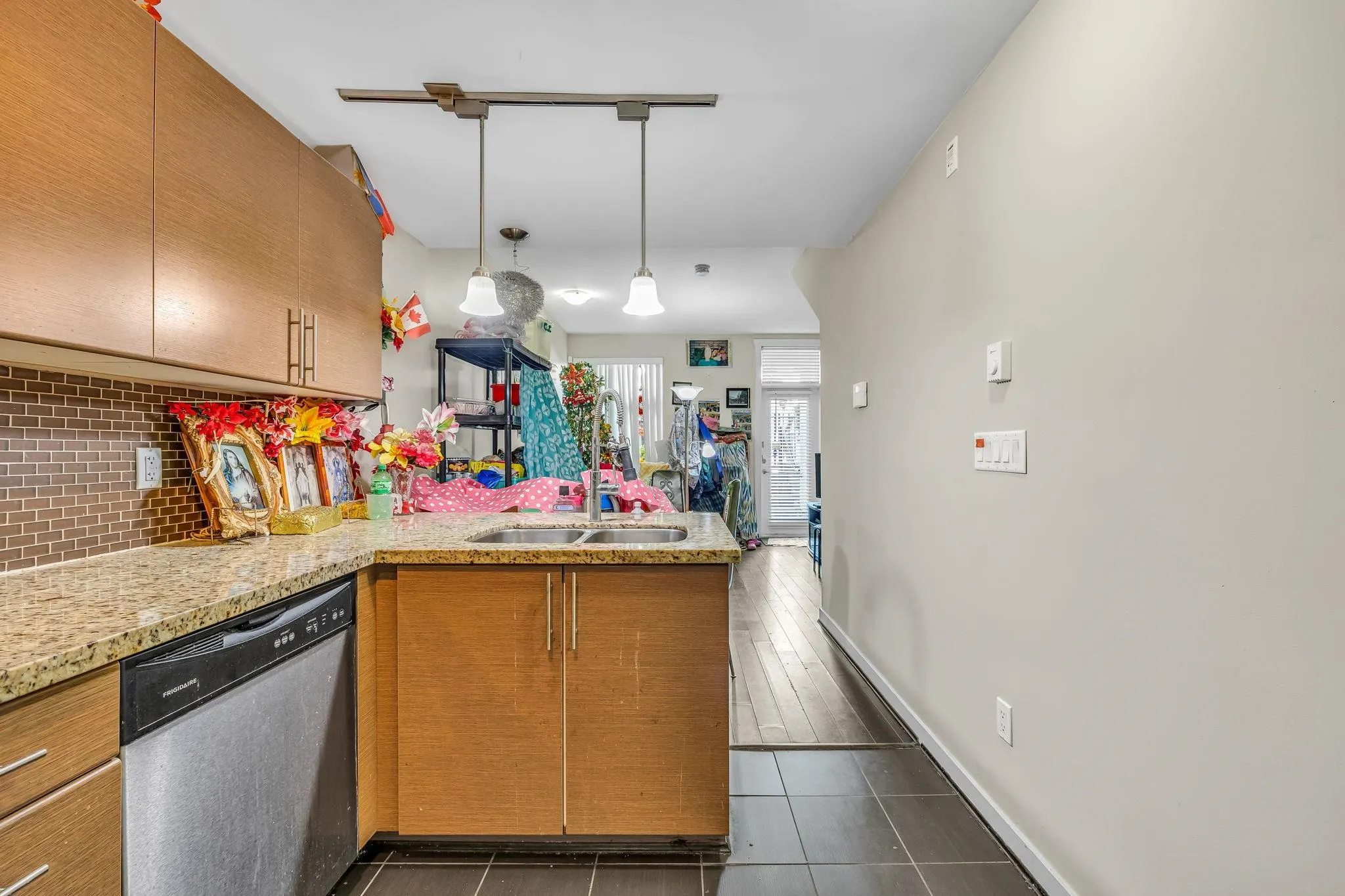 55 2239 Kingsway