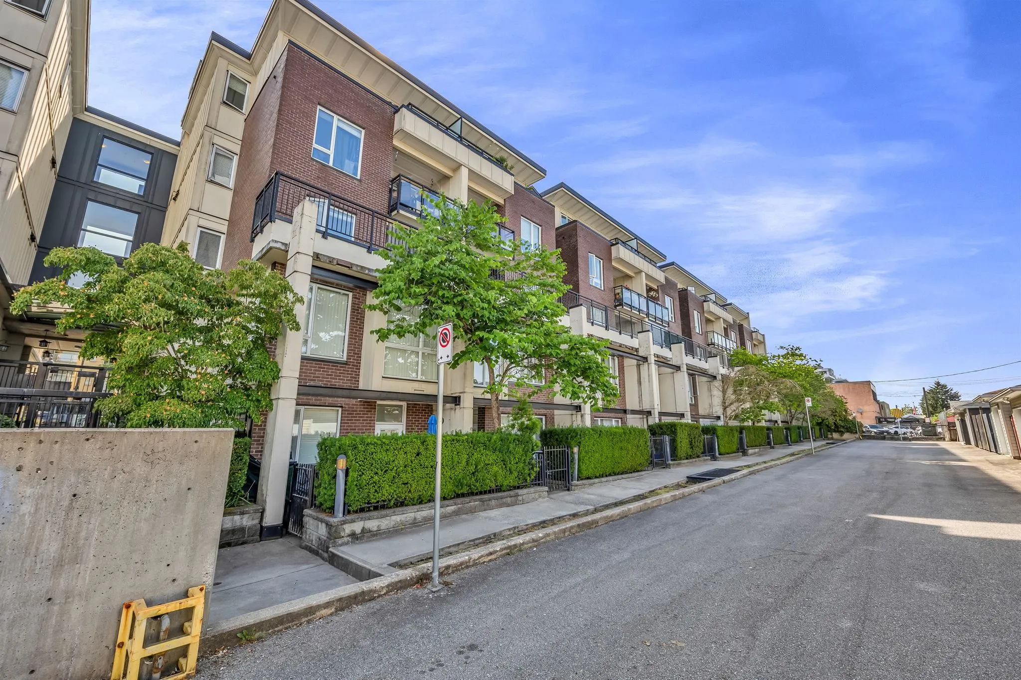 55 2239 Kingsway