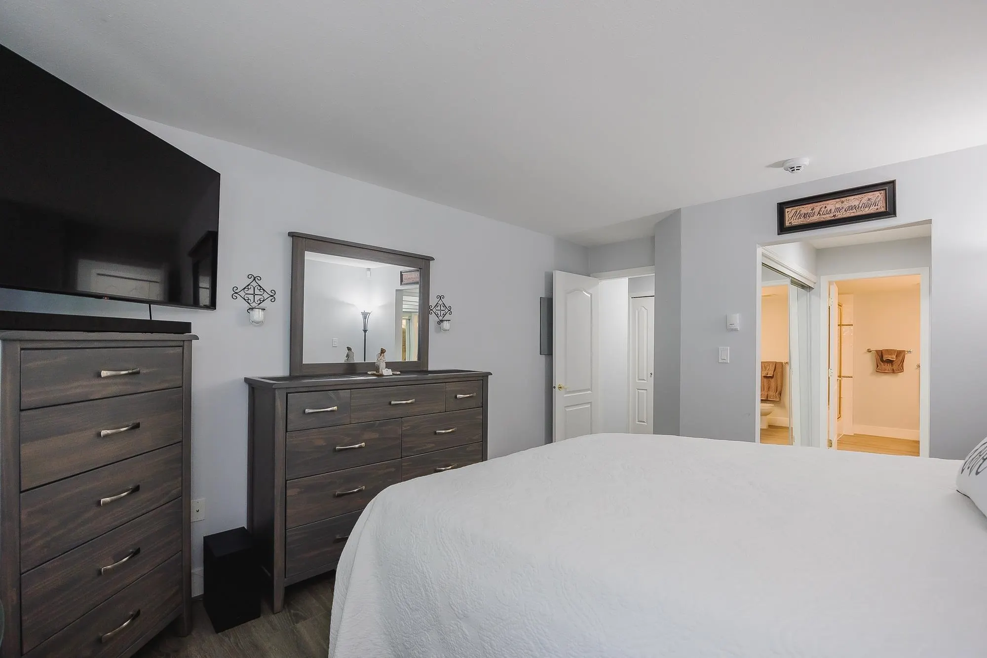 104 17727 58 Avenue