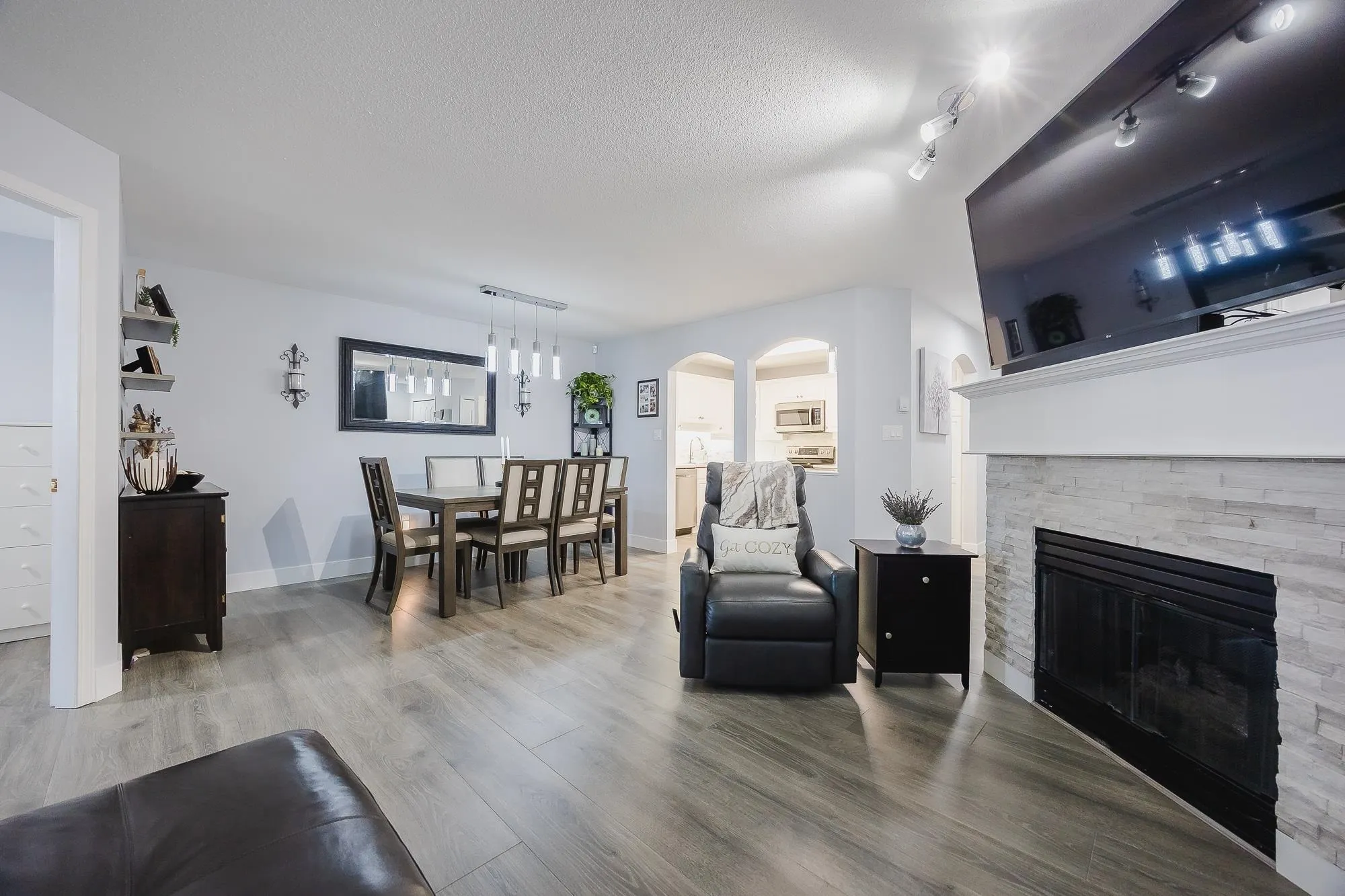 104 17727 58 Avenue