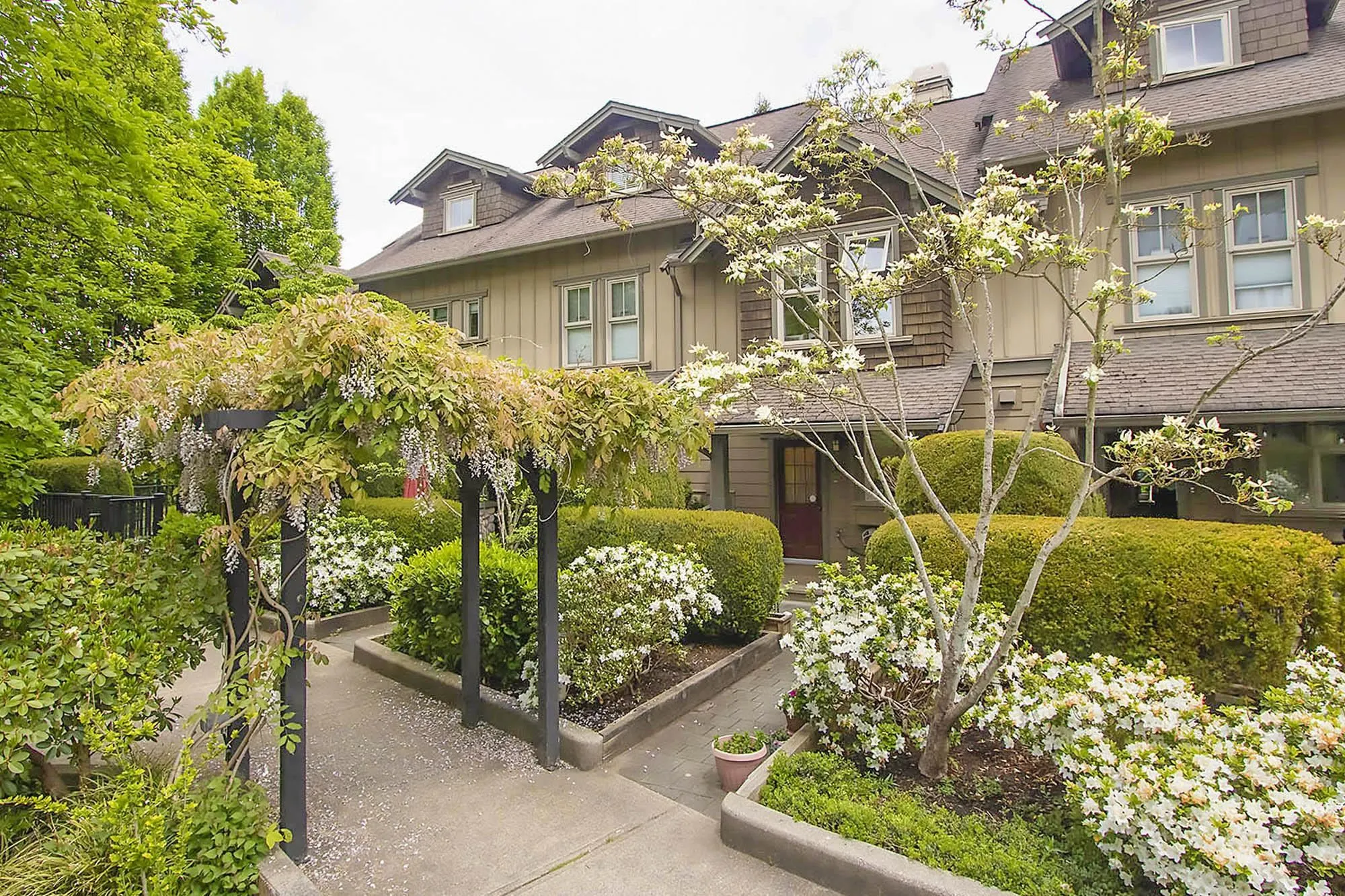 234 18 Jack Mahony Place