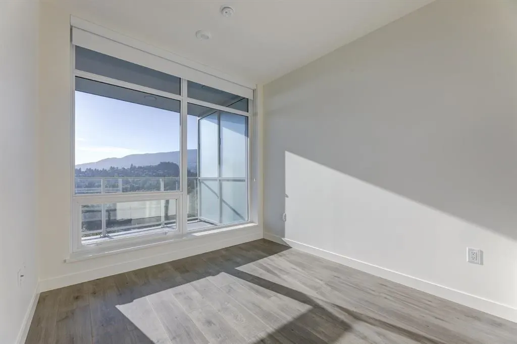 2207 200 Klahanie Court