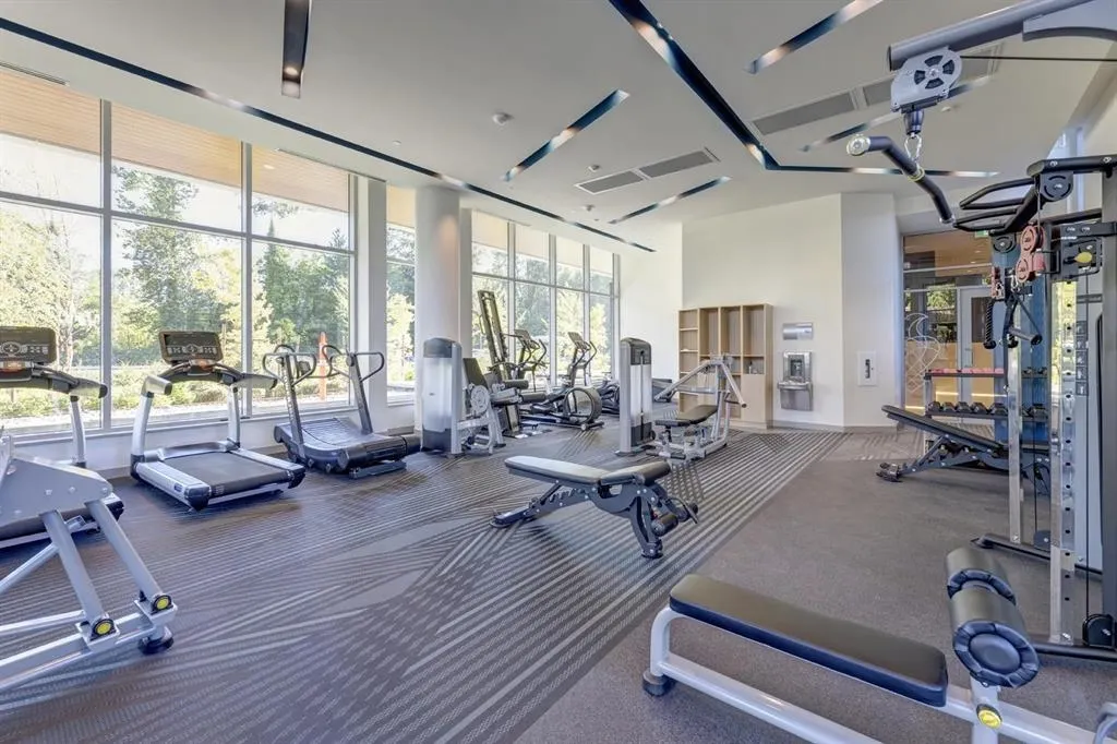2207 200 Klahanie Court