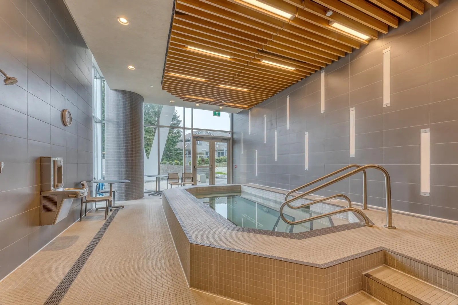 2207 200 Klahanie Court