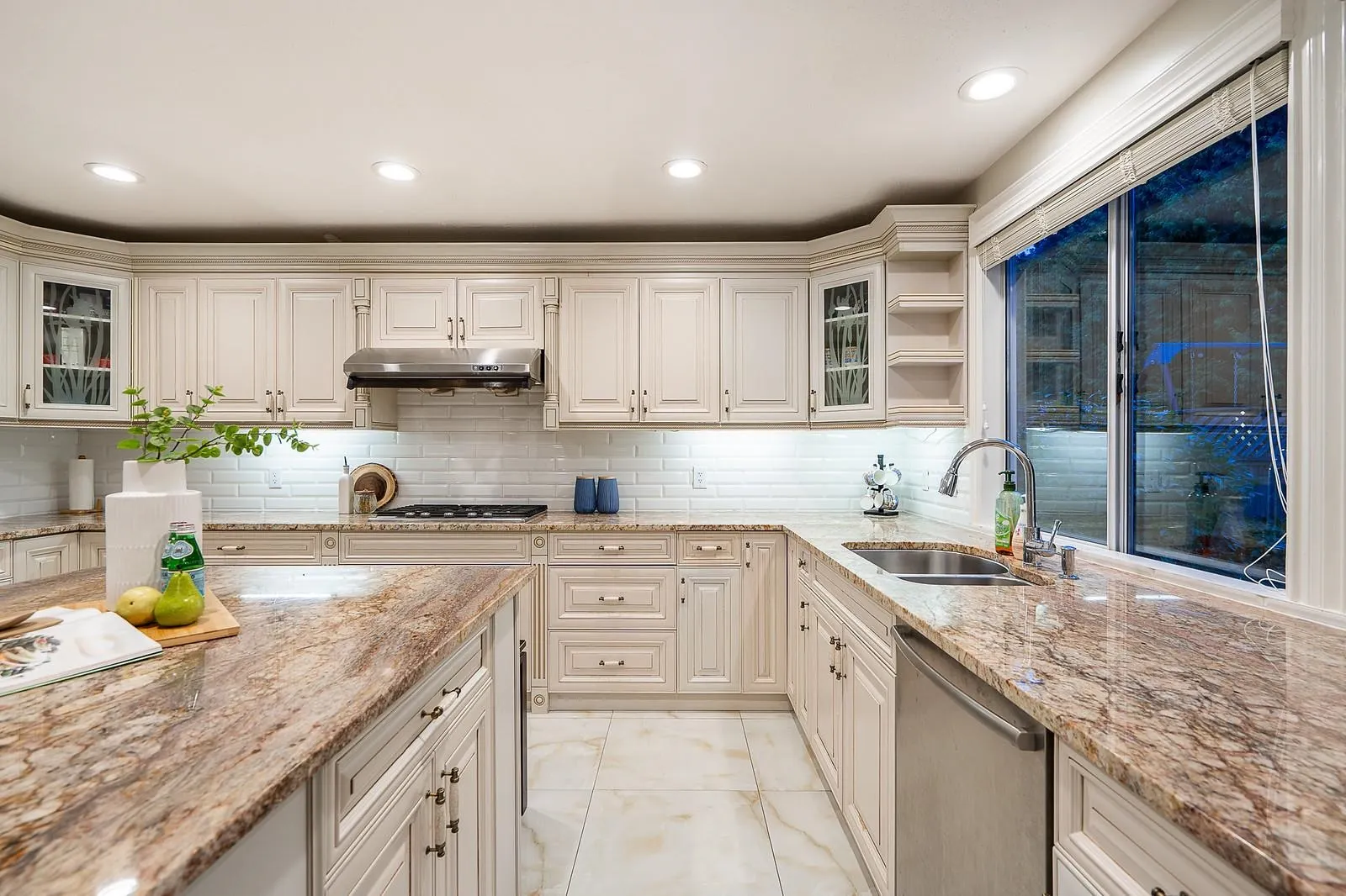 5557 Cornwall Drive