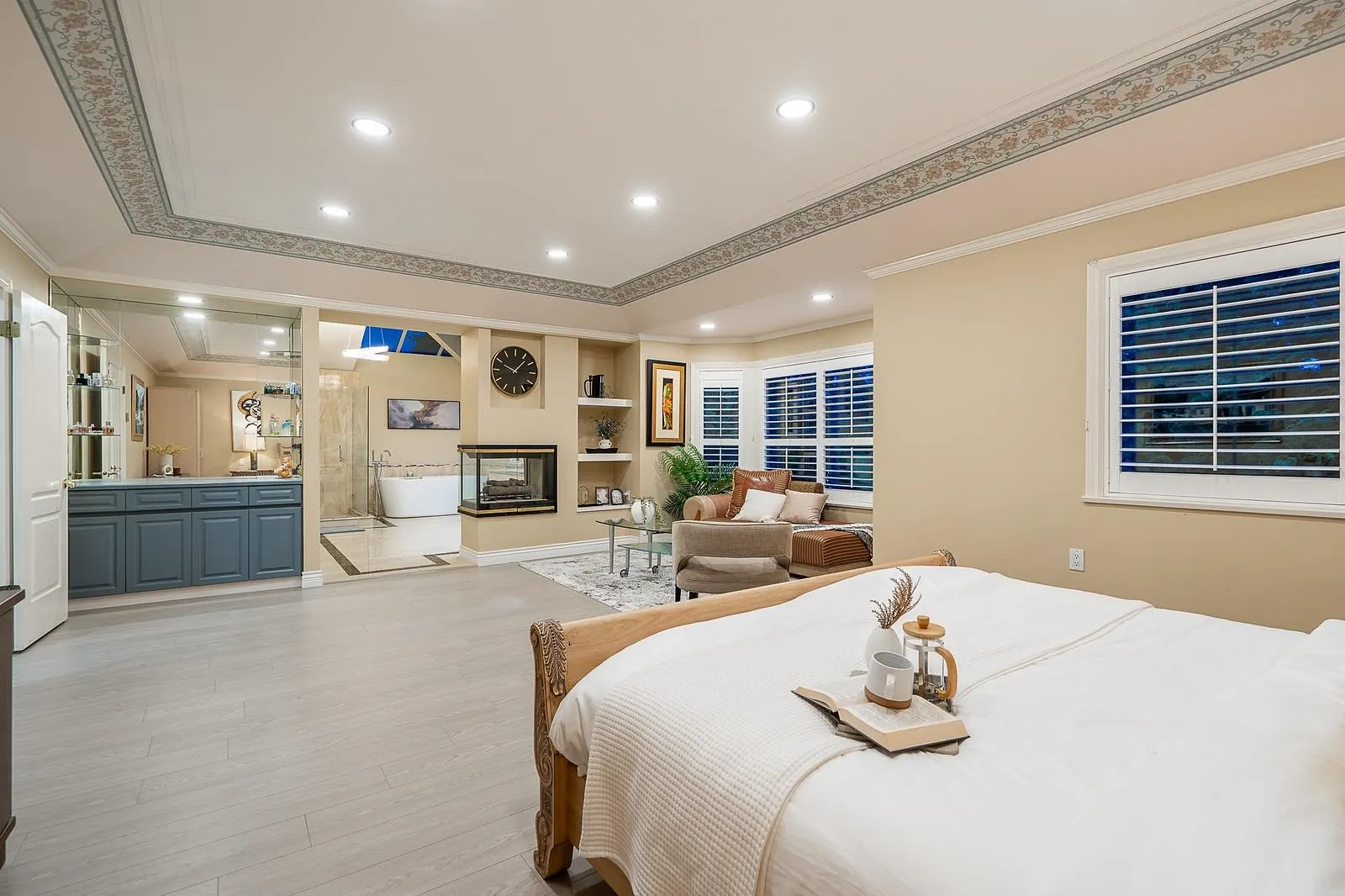 5557 Cornwall Drive
