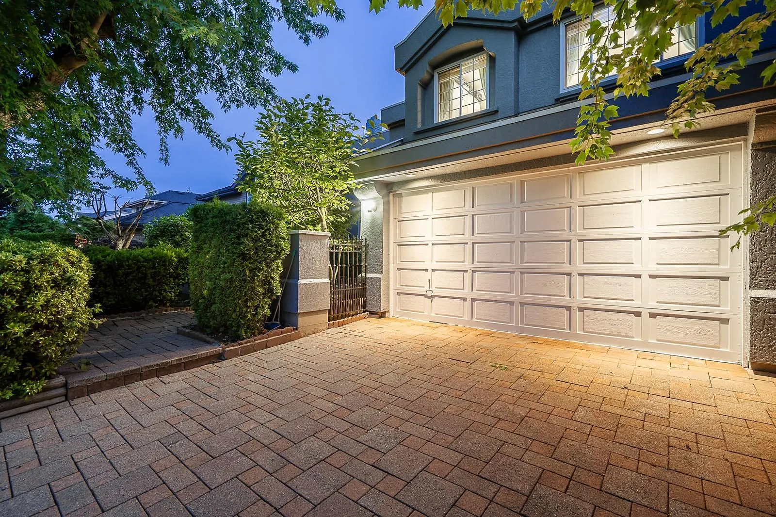 5557 Cornwall Drive
