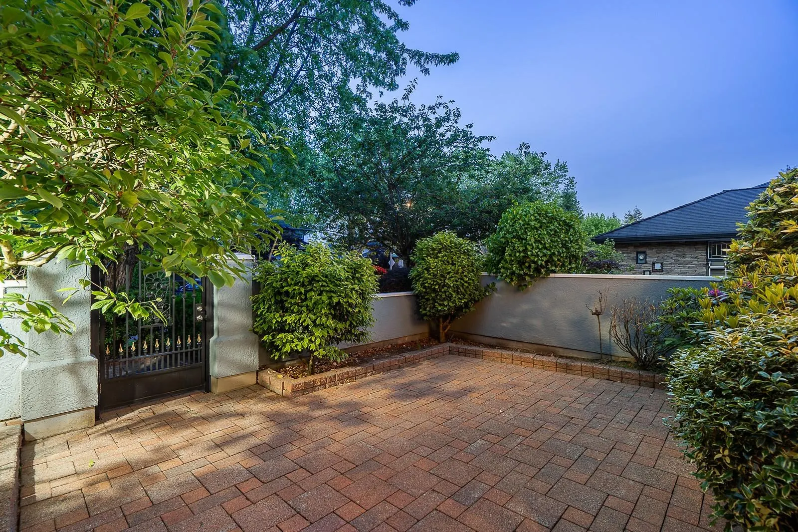 5557 Cornwall Drive