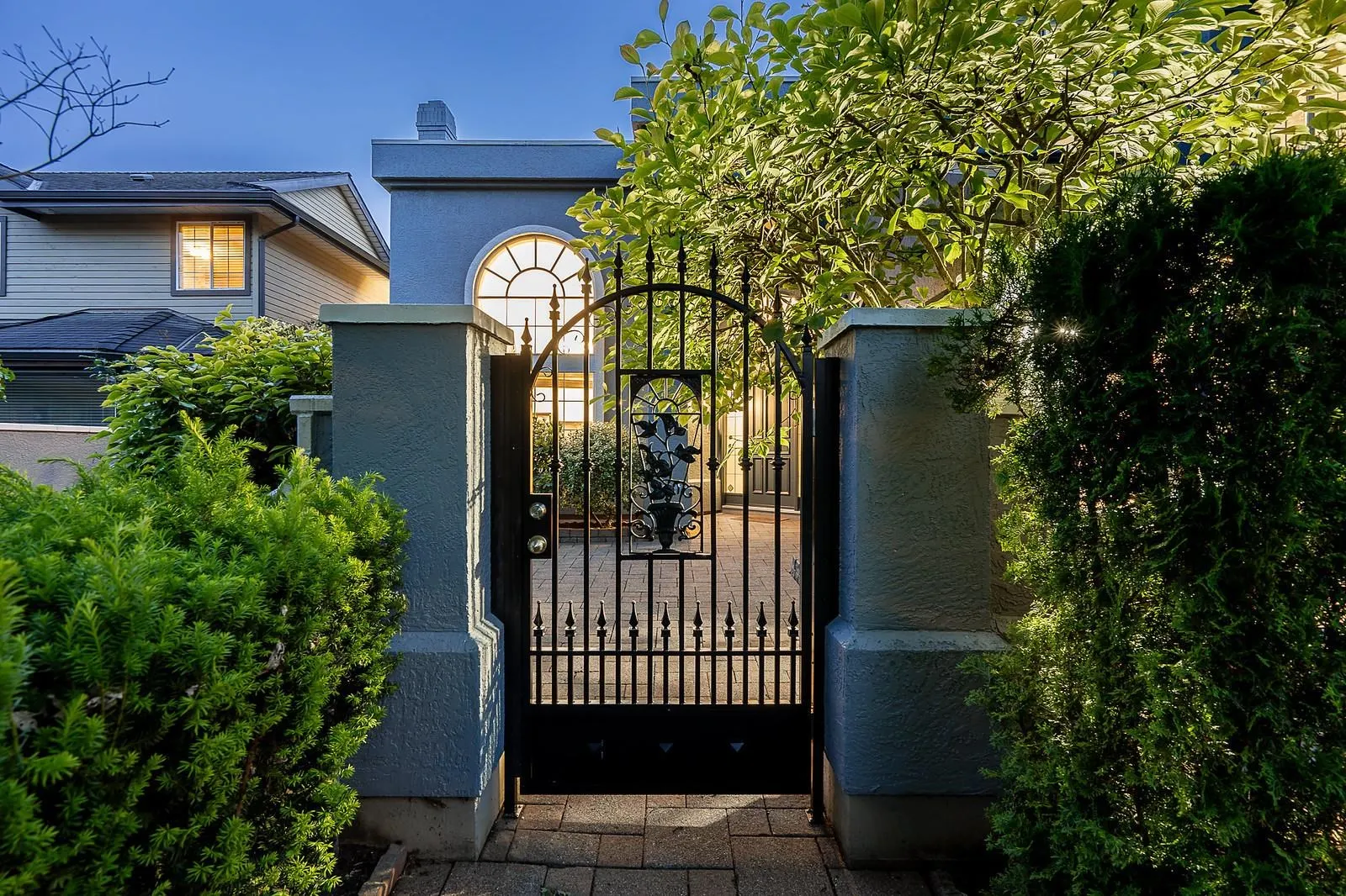 5557 Cornwall Drive