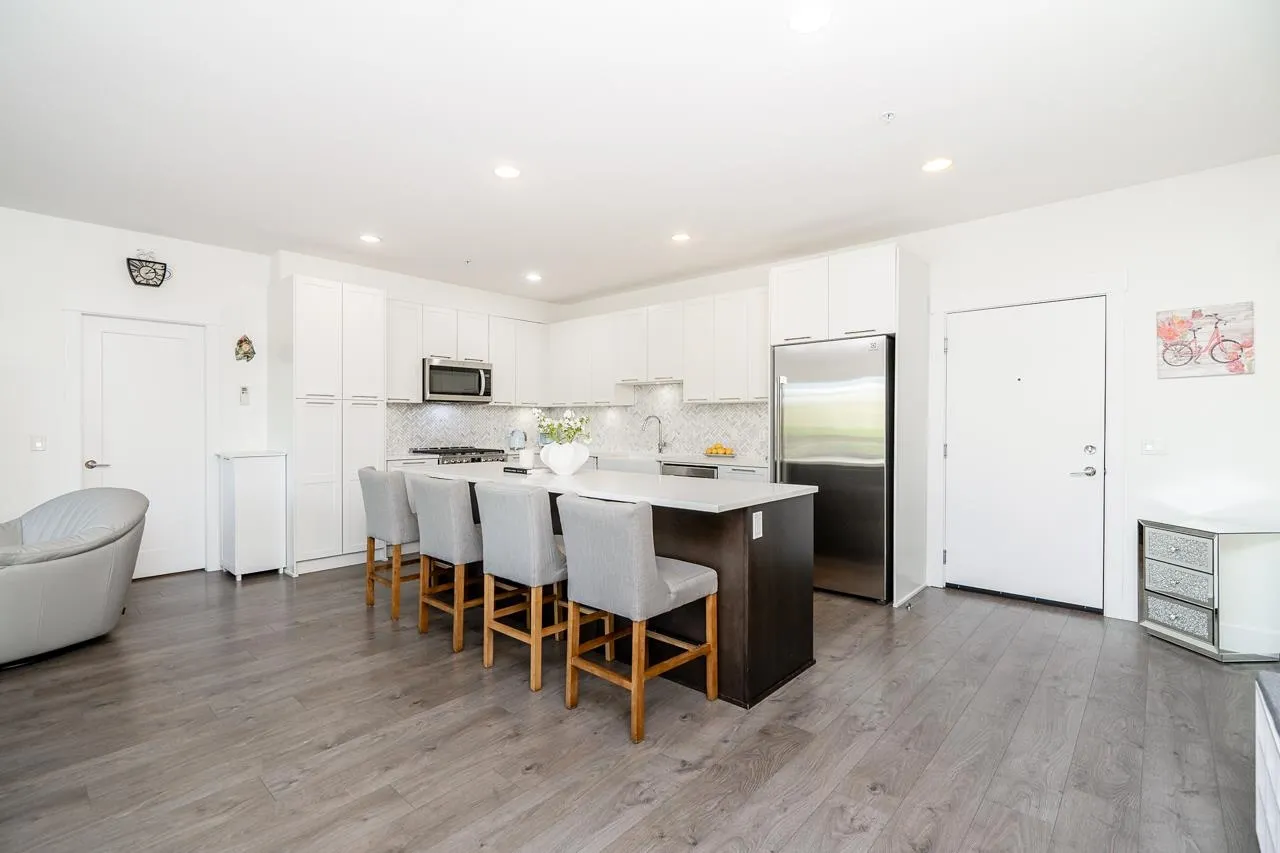 207 22087 49 Avenue