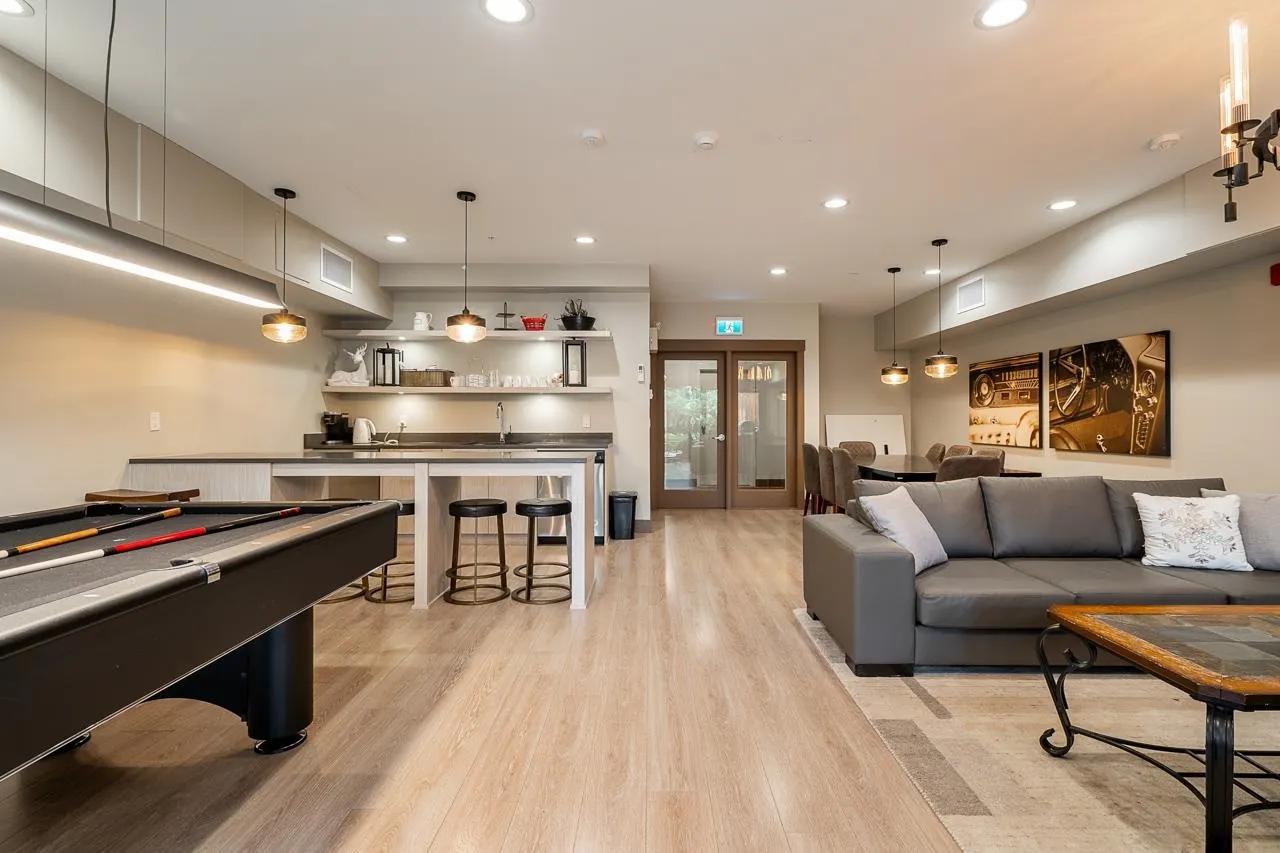207 22087 49 Avenue