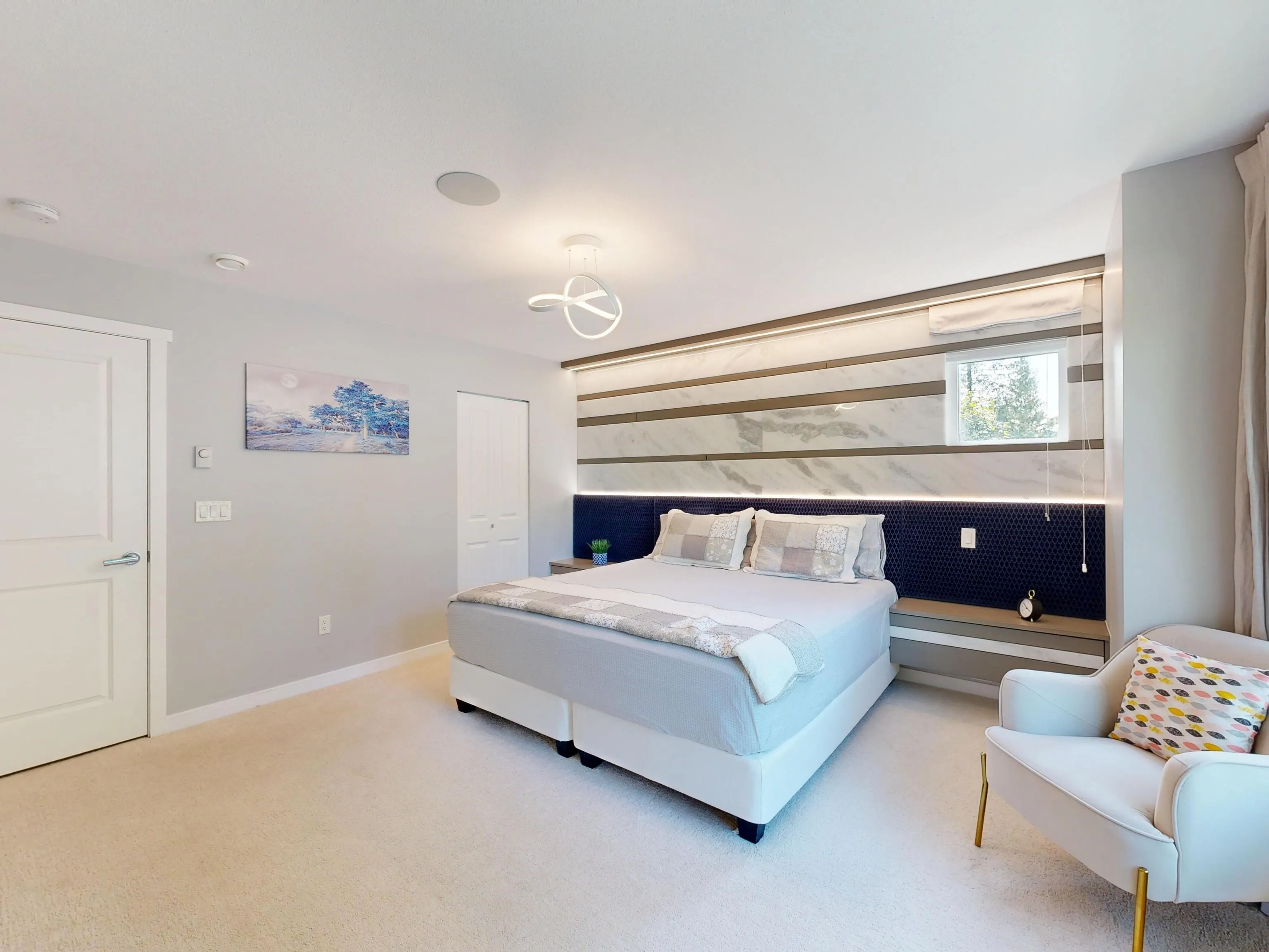 1 3500 Burke Village Promenade