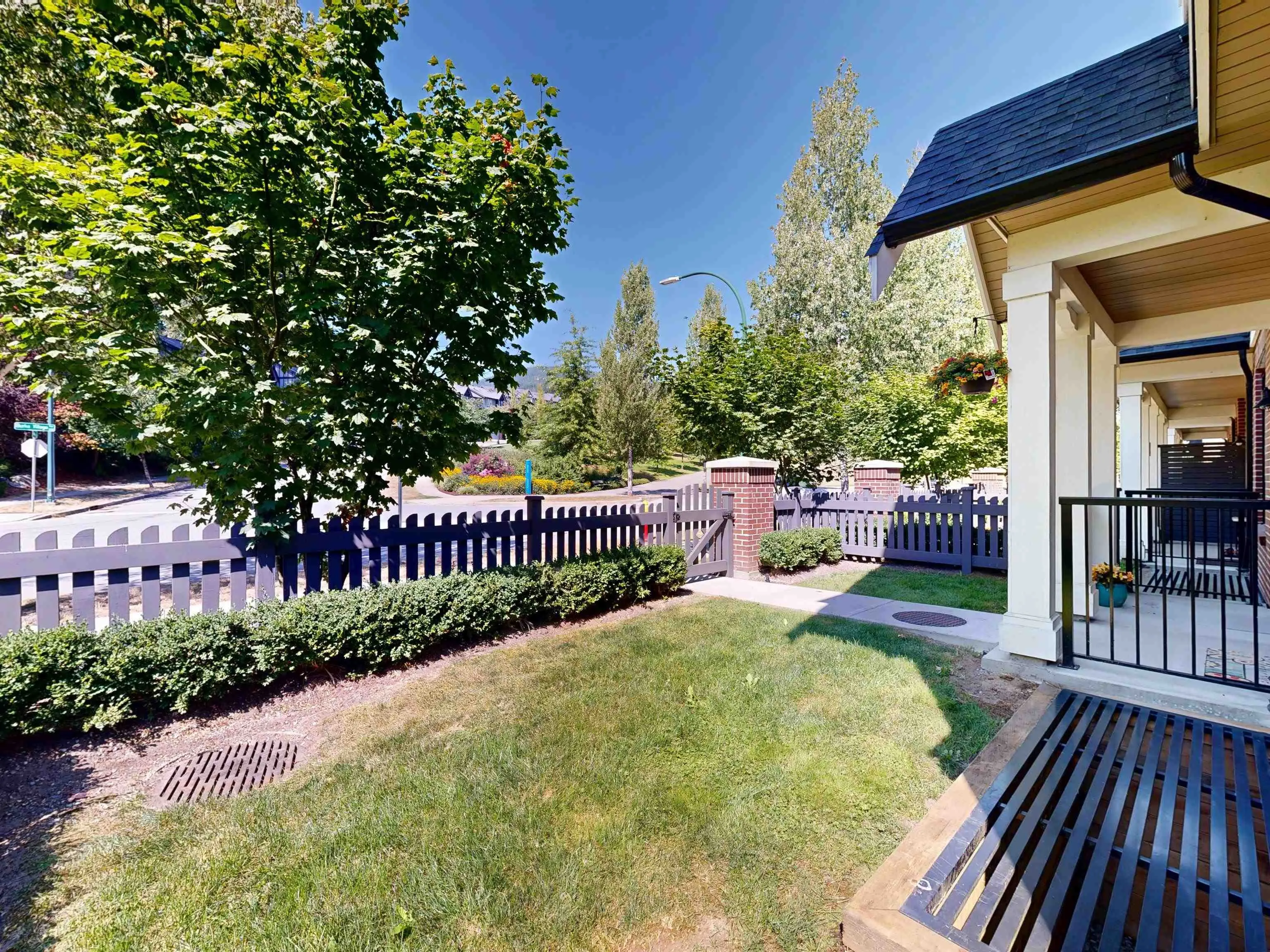 1 3500 Burke Village Promenade