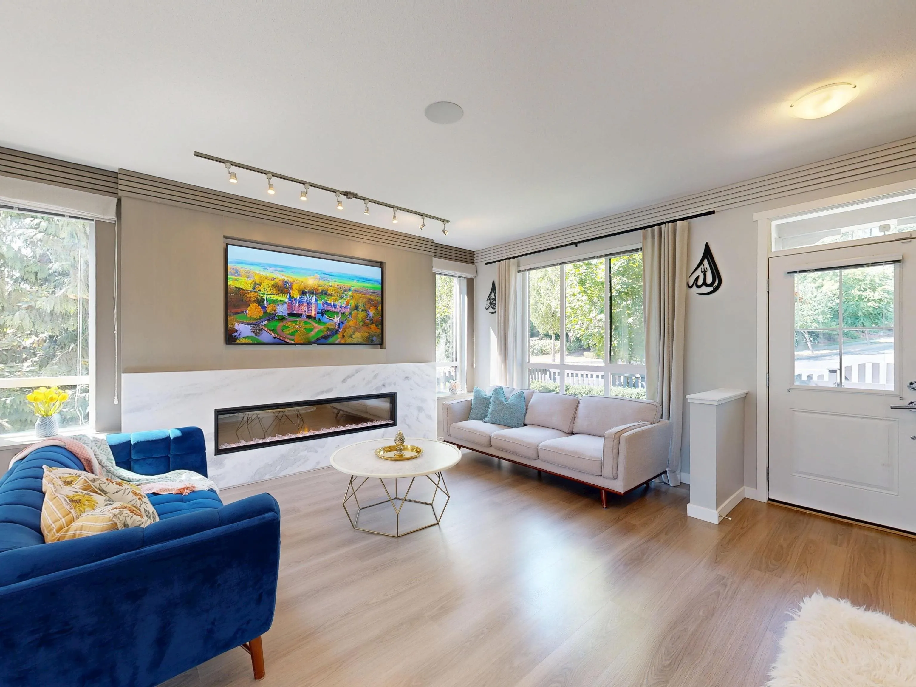 1 3500 Burke Village Promenade