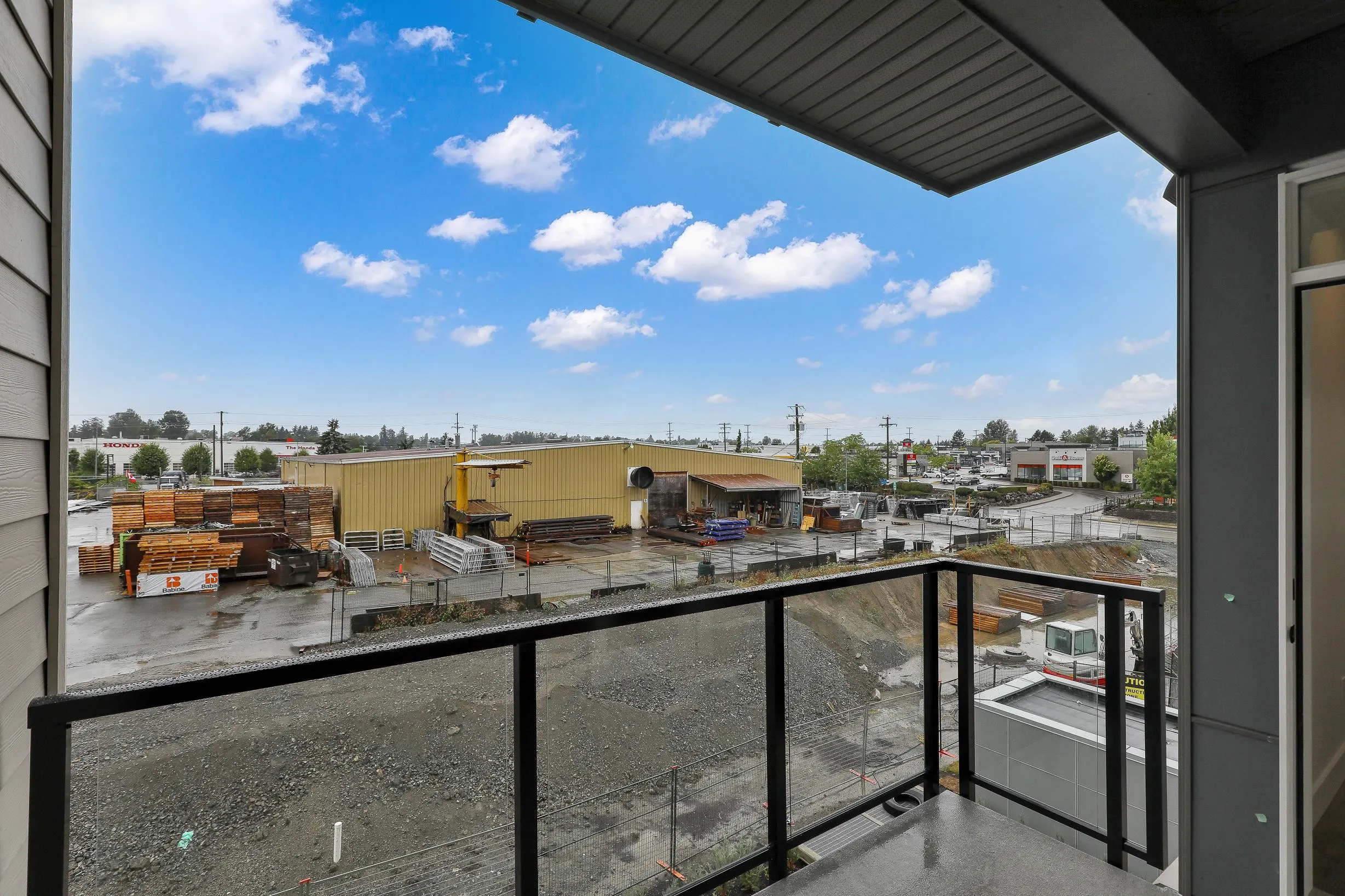 312 30494 Cardinal Avenue