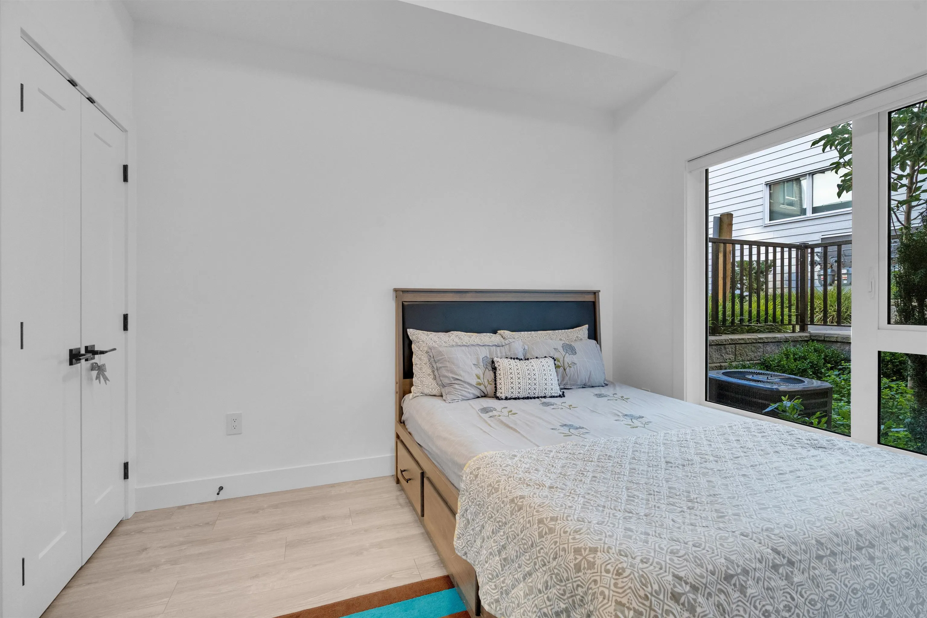 24 15030 28 Avenue