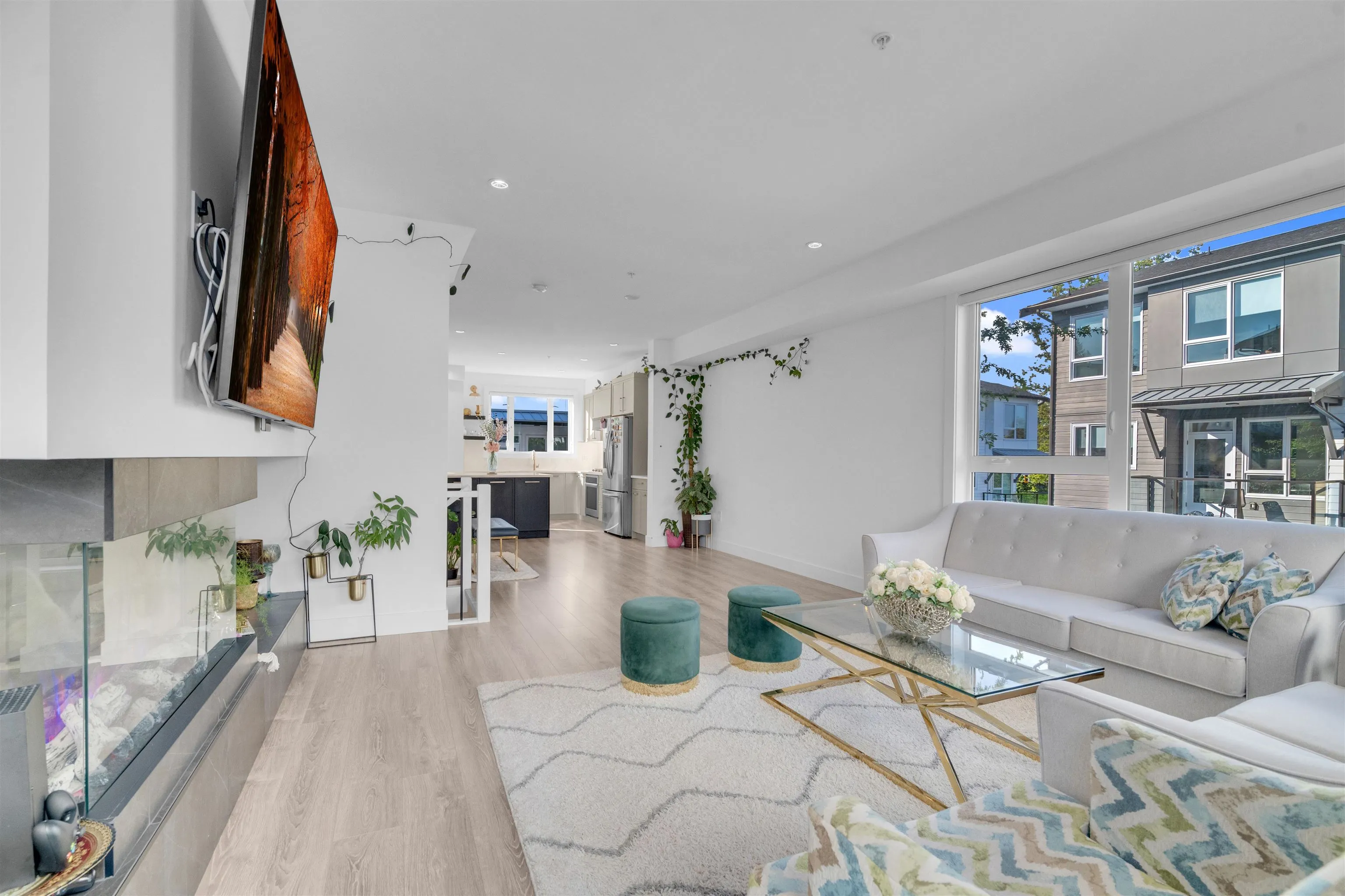 24 15030 28 Avenue