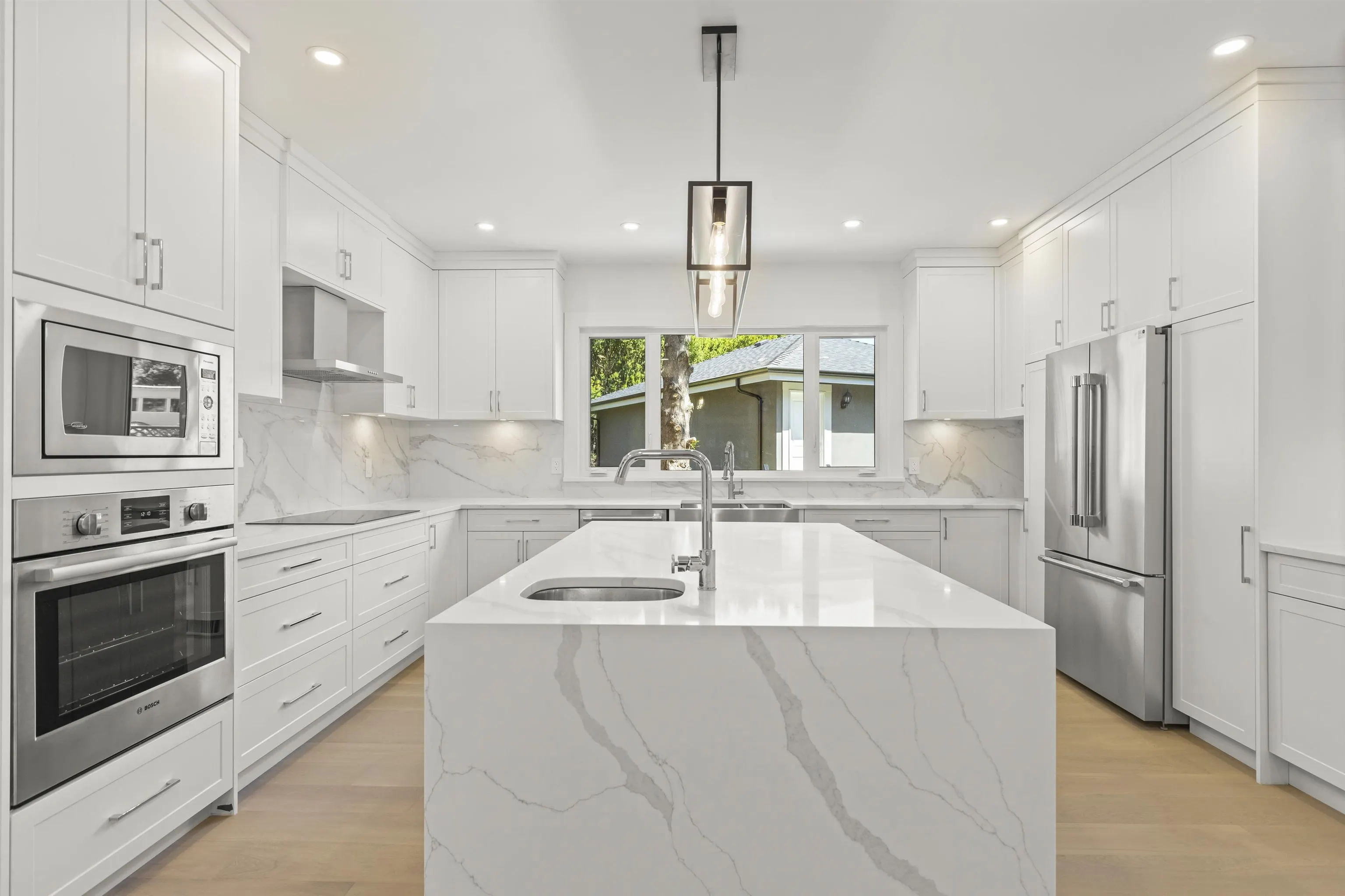 4085 SW Marine Drive