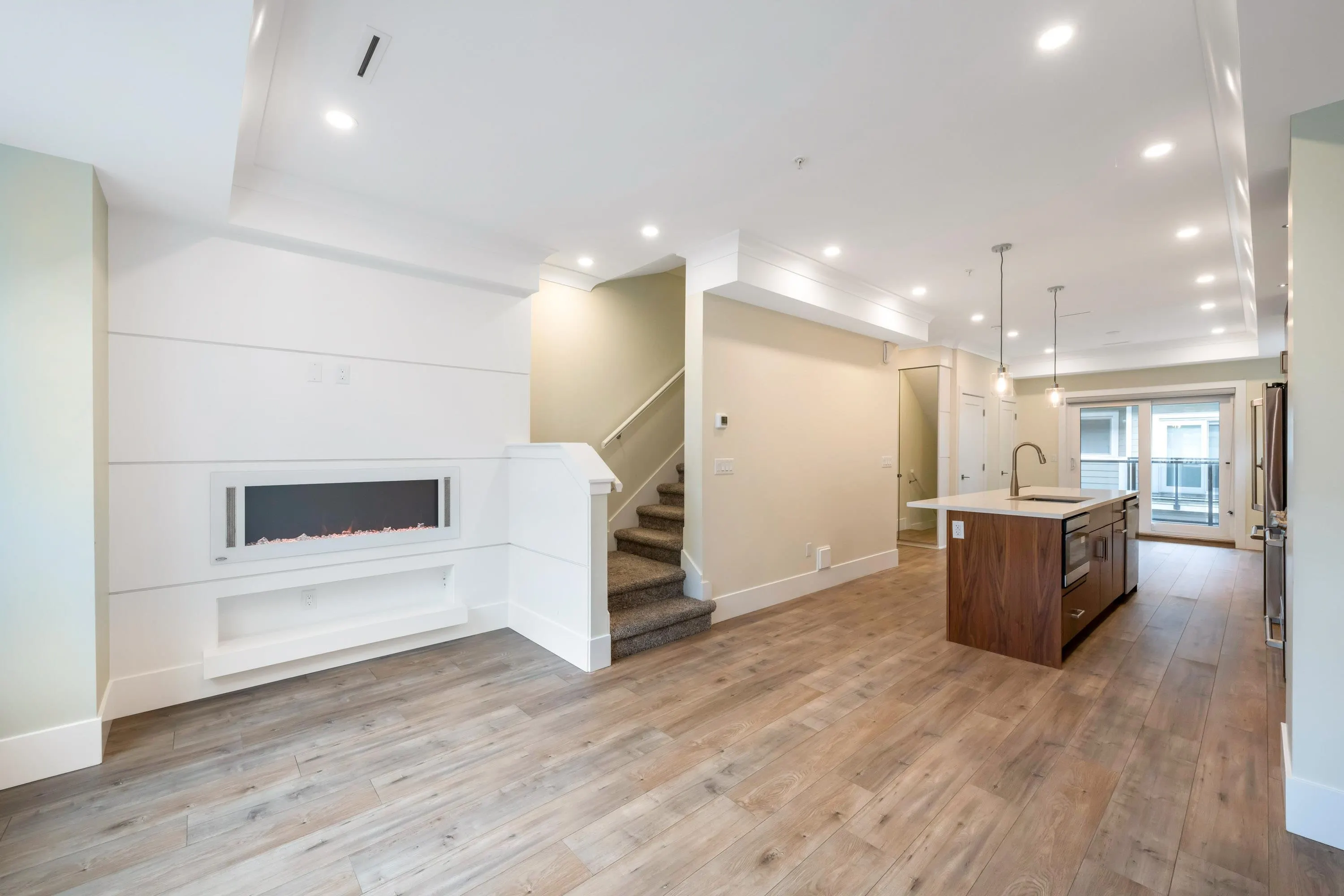 4908 Ellis Lane