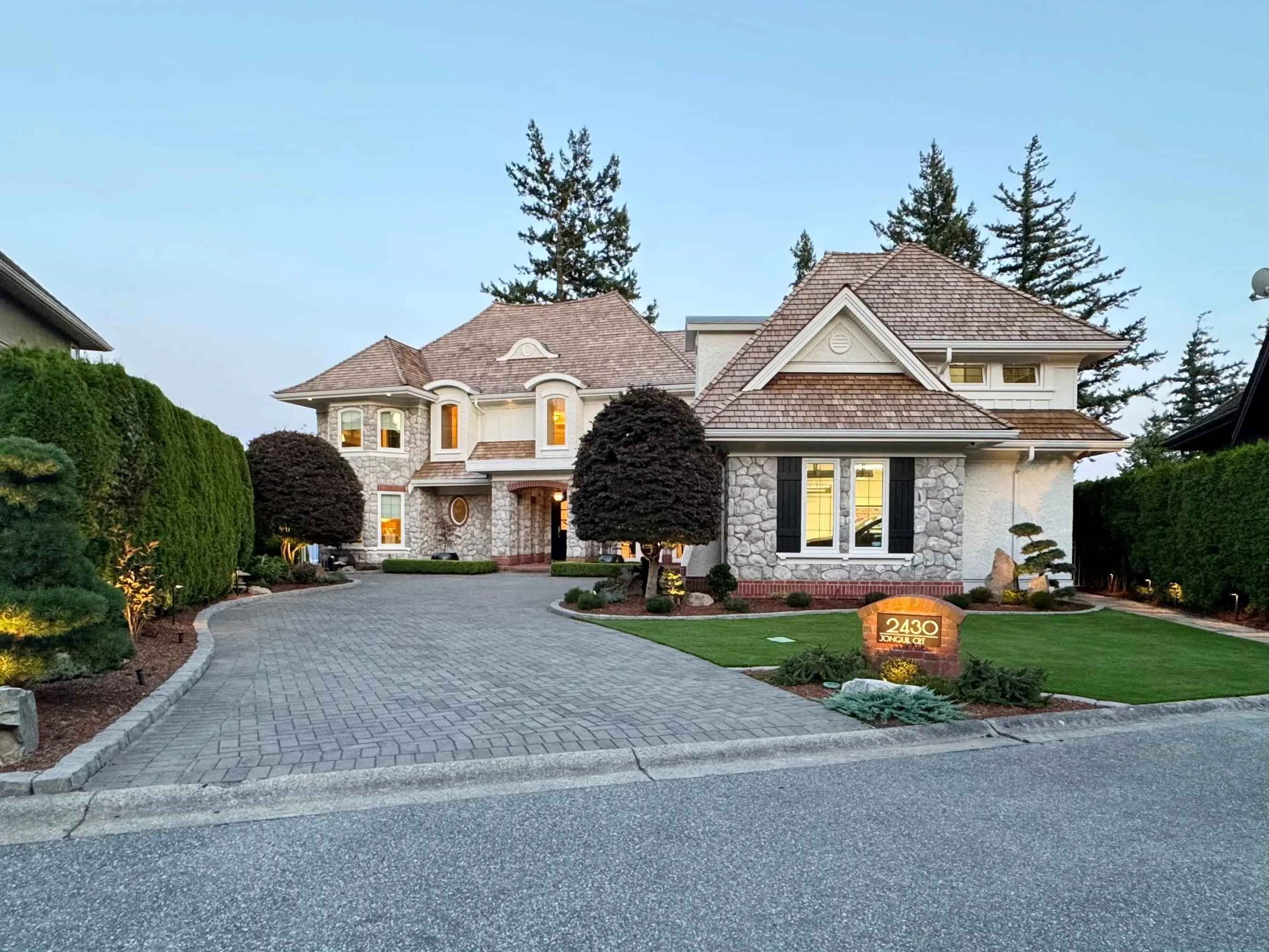 2430 Jonquil Court
