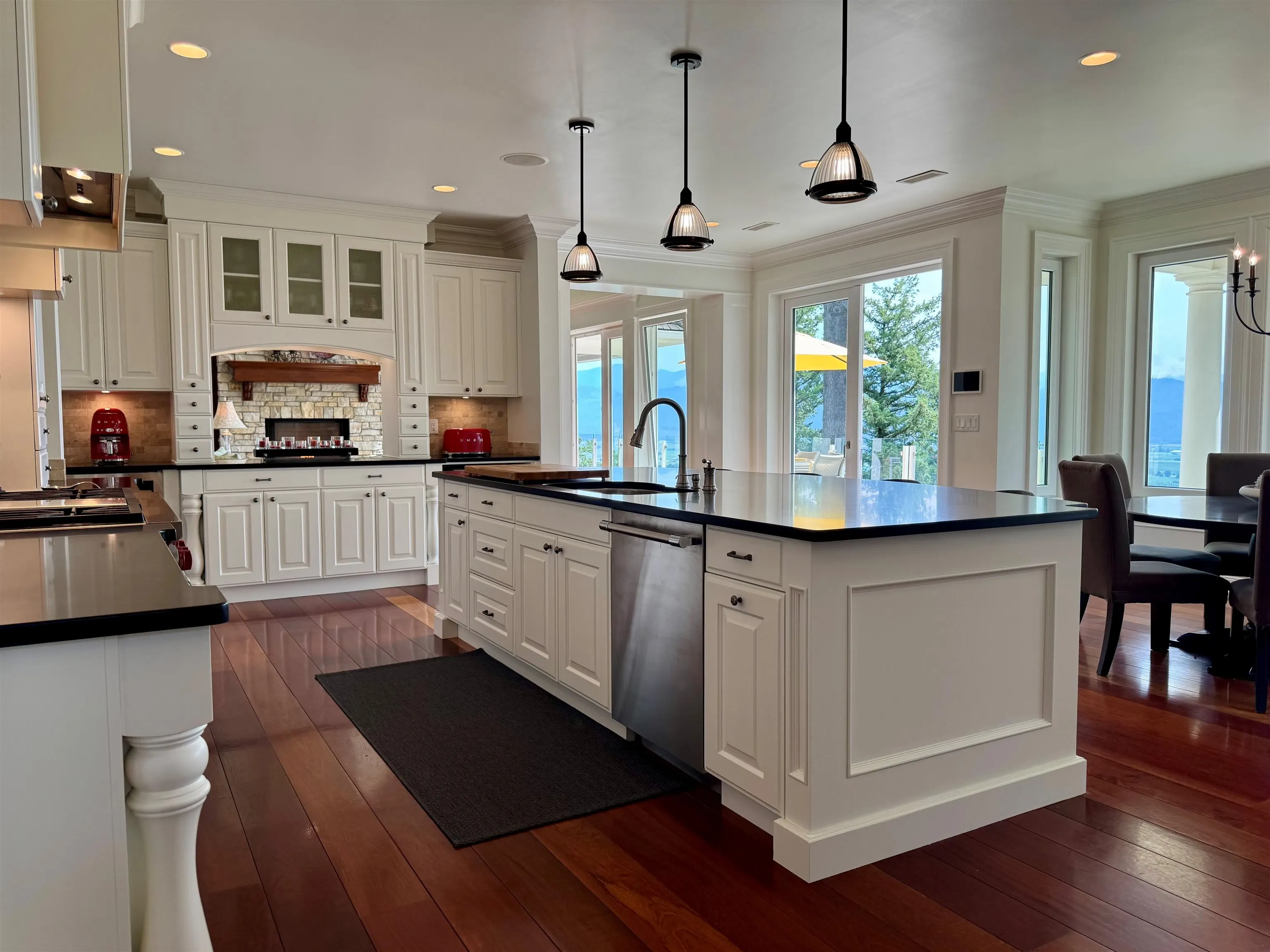 2430 Jonquil Court