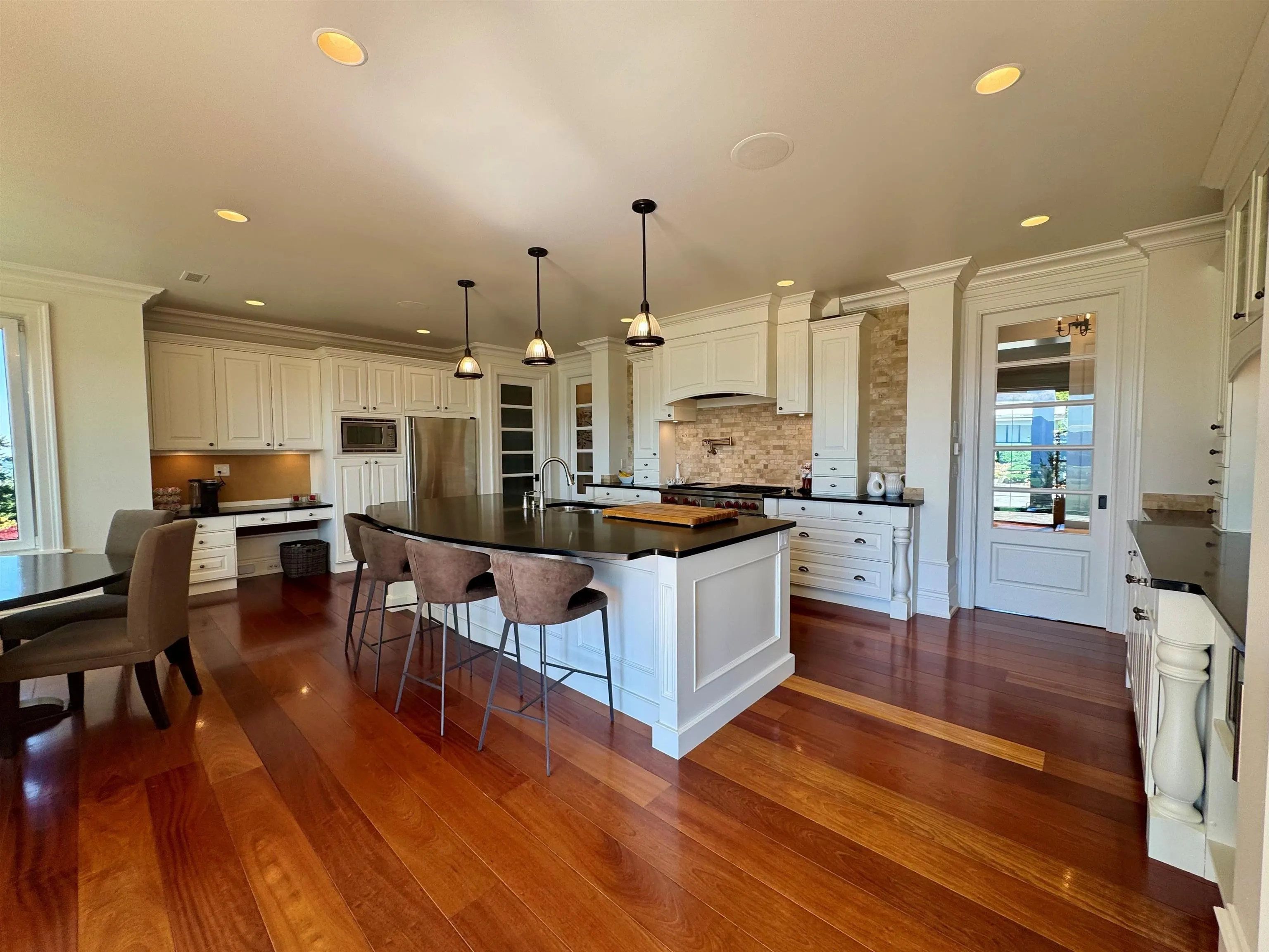 2430 Jonquil Court