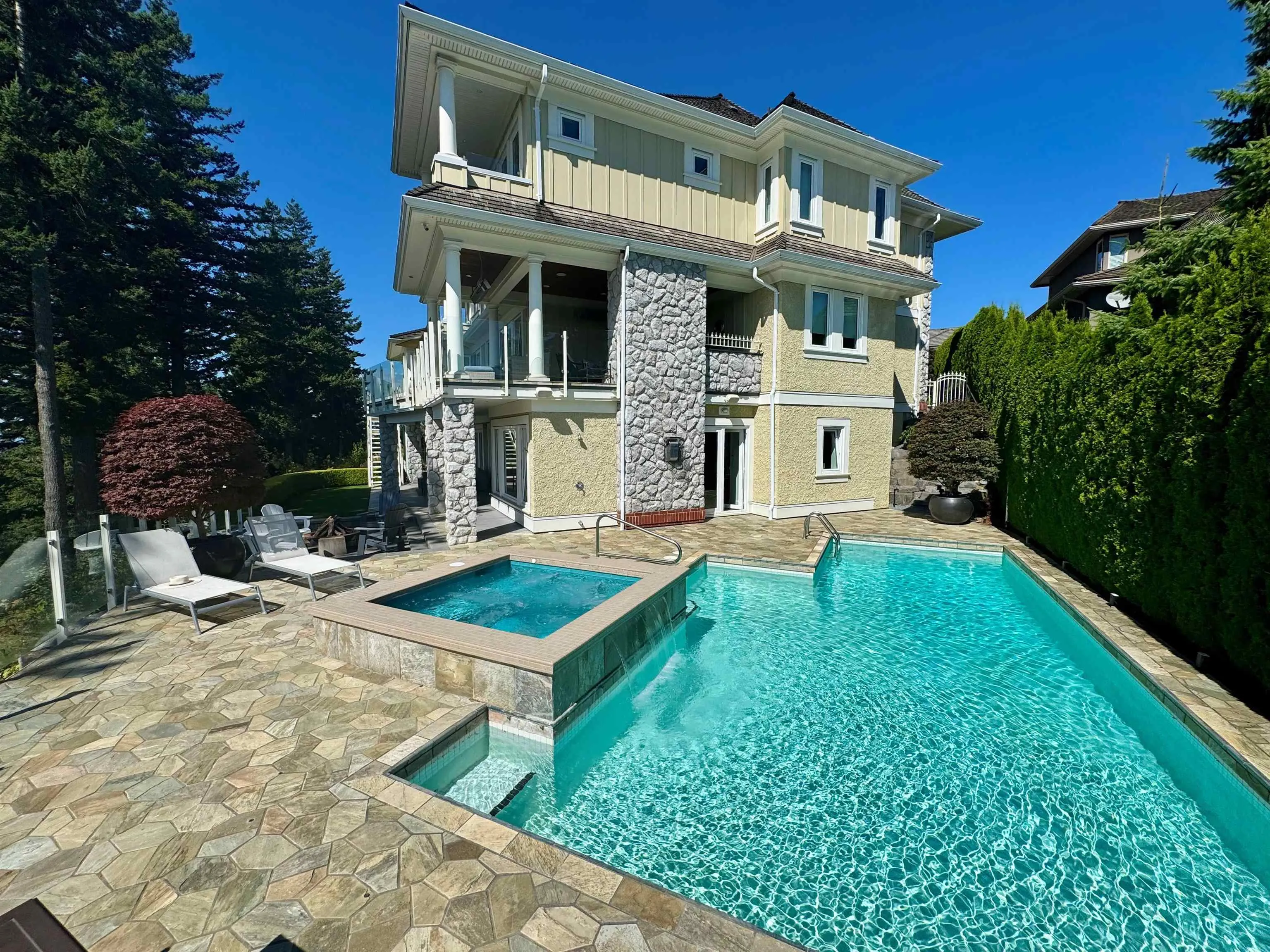 2430 Jonquil Court