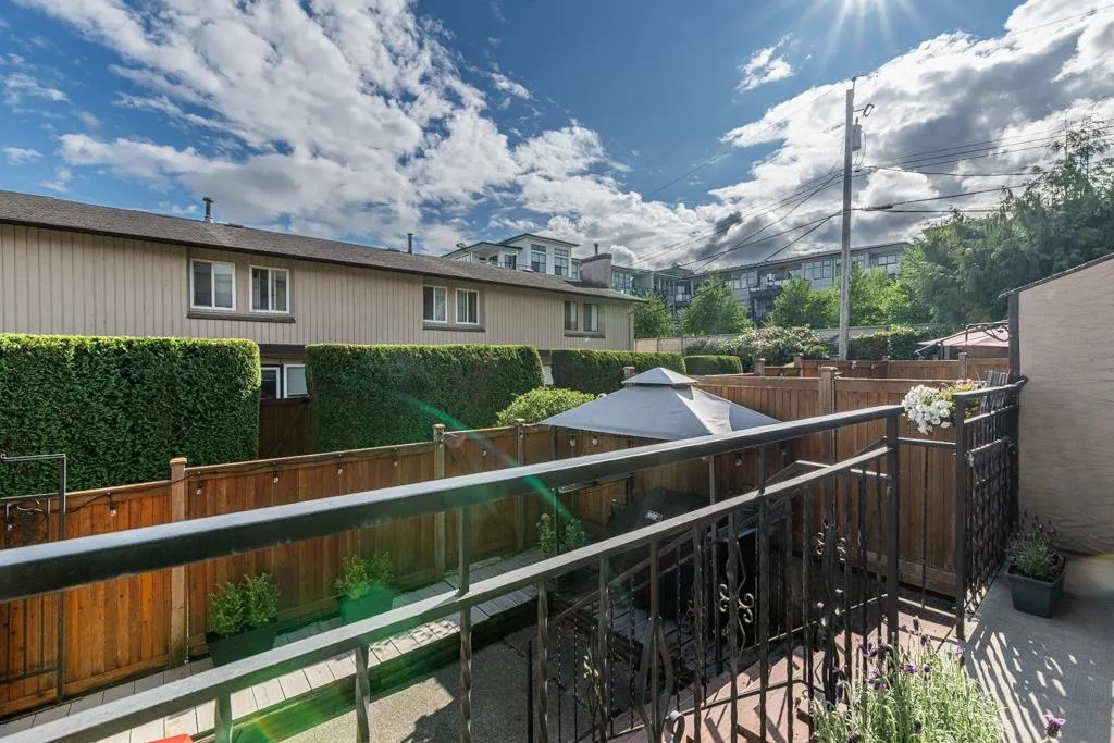 9 32870 Bevan Way