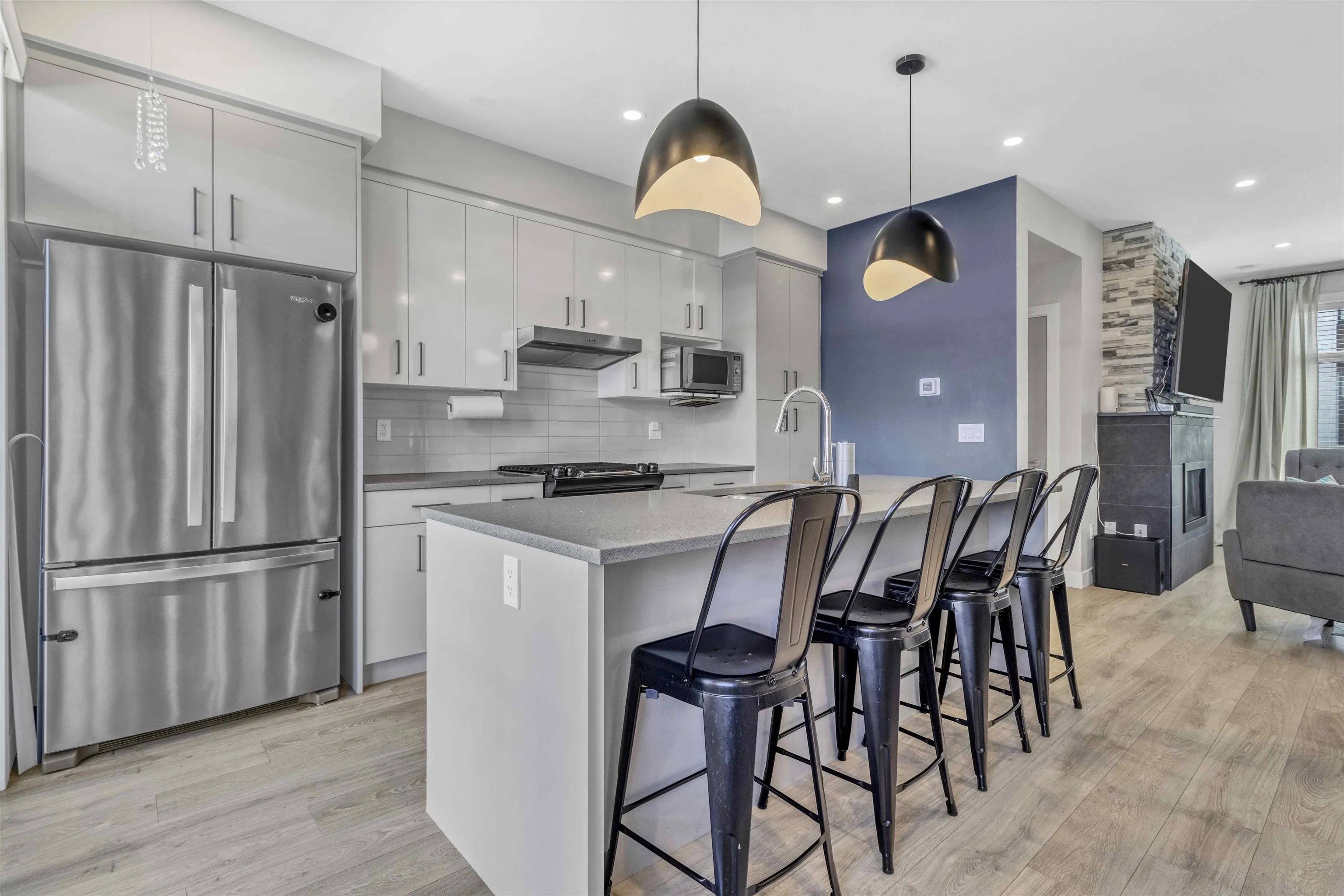 183 46150 Thomas Road