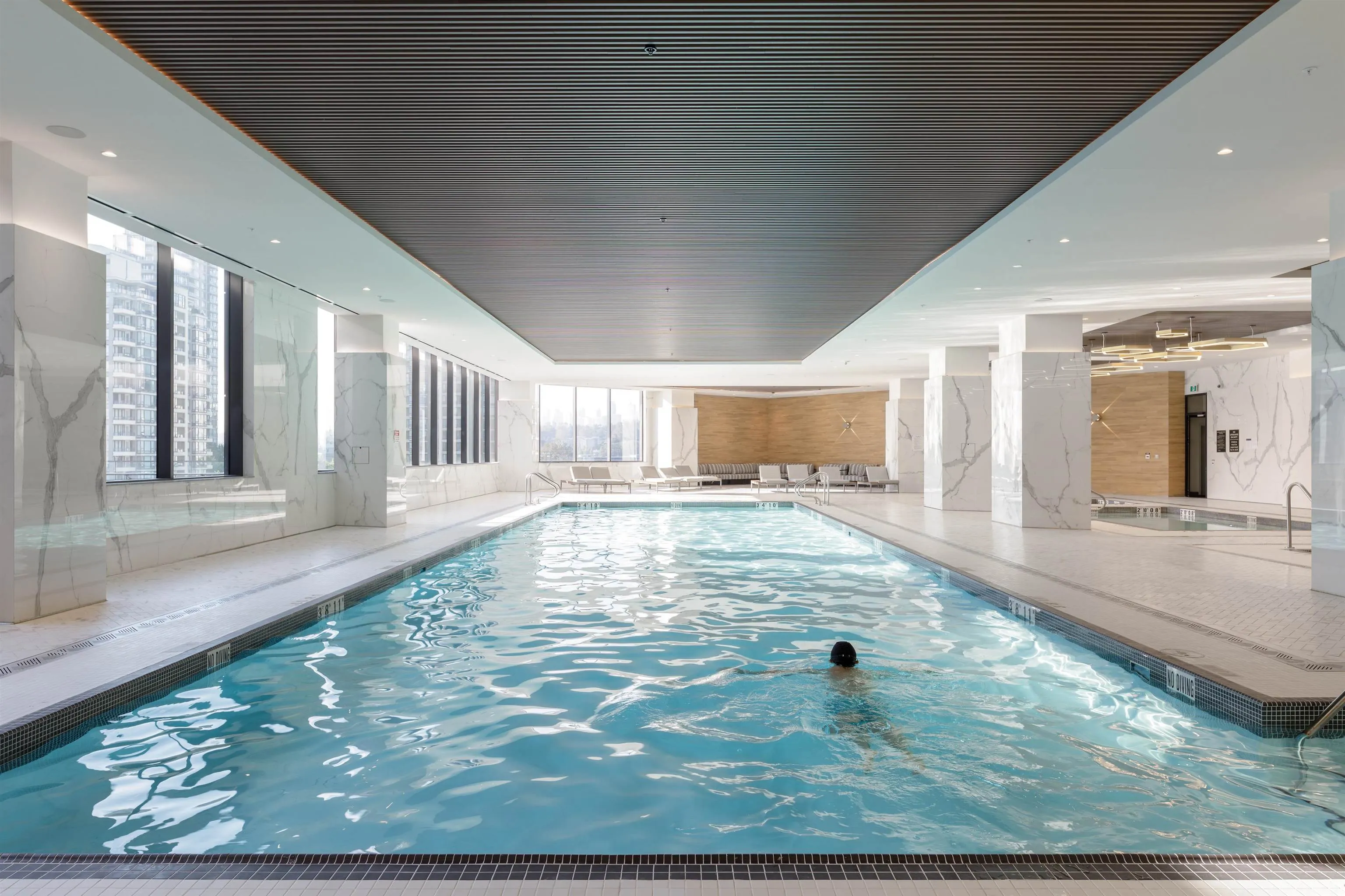 2307 4168 Lougheed Highway