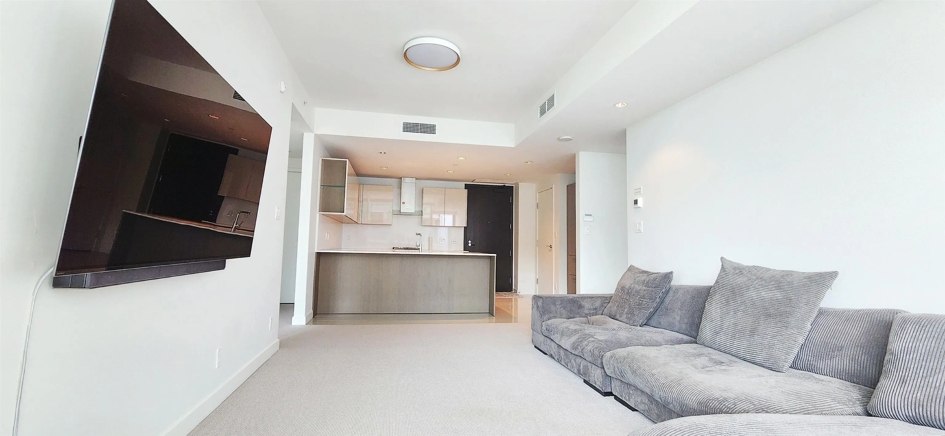 611 6633 Pearson Way