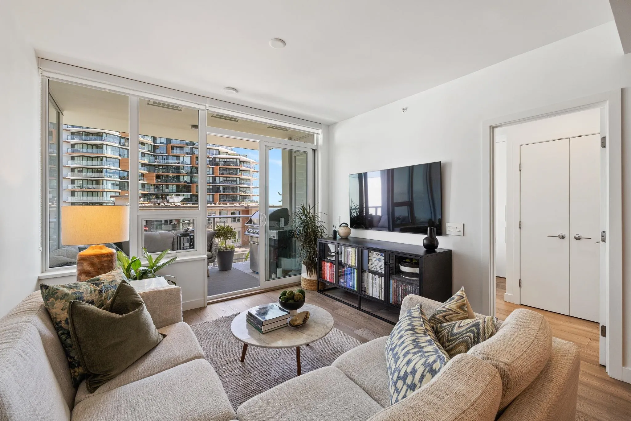 605 1441 Johnston Road