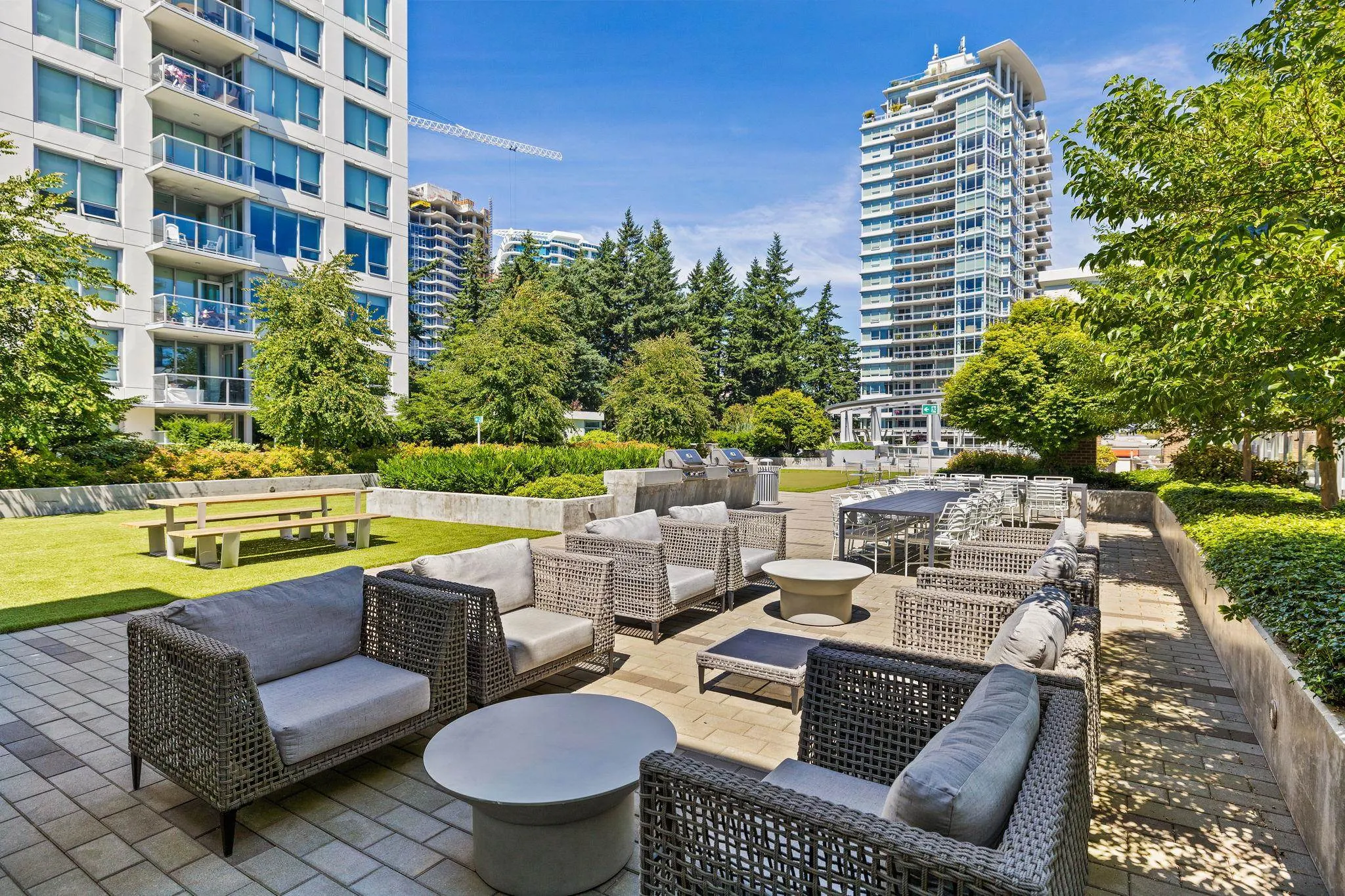 605 1441 Johnston Road