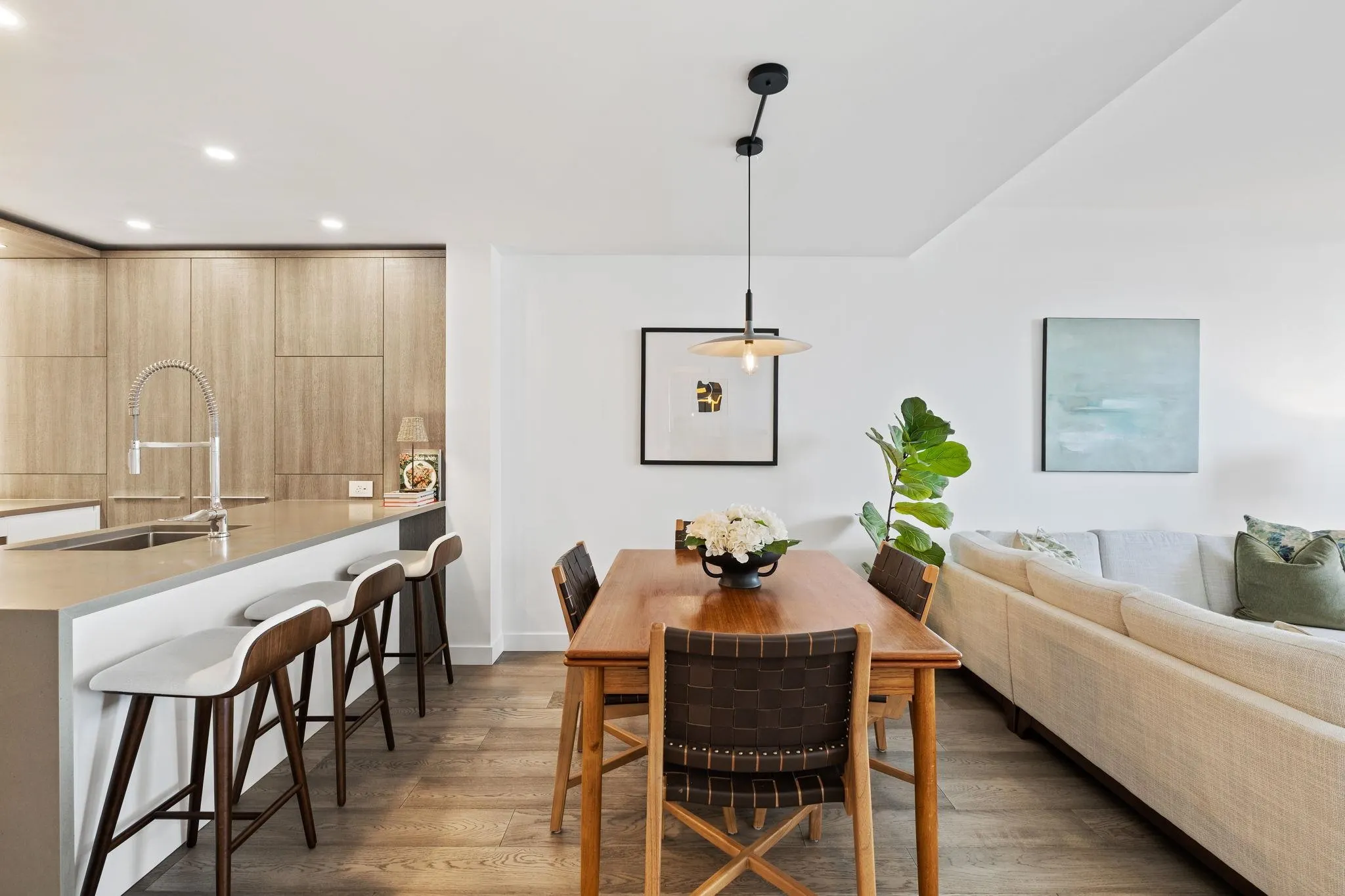 605 1441 Johnston Road