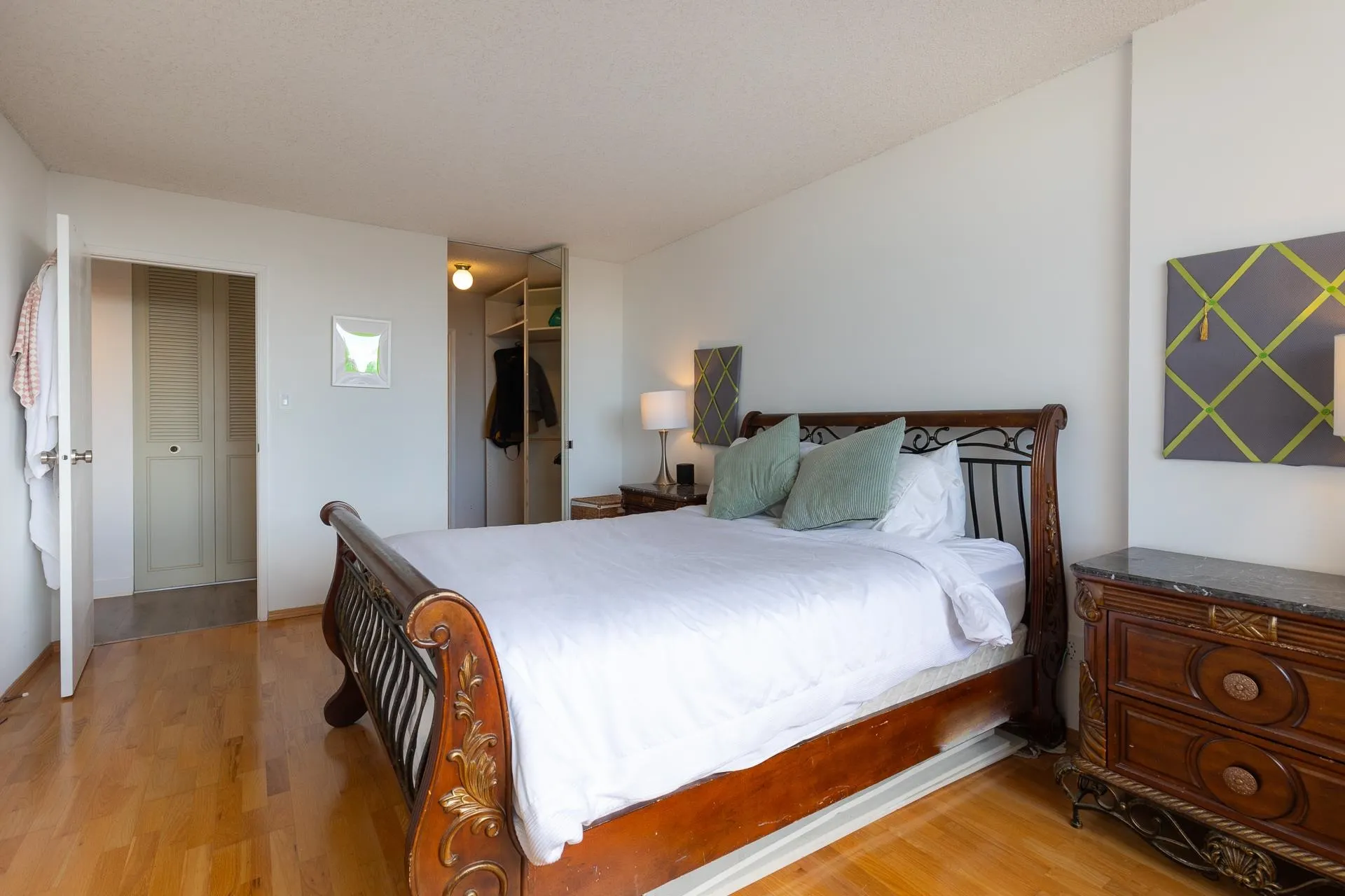 1404 7235 Salisbury Avenue