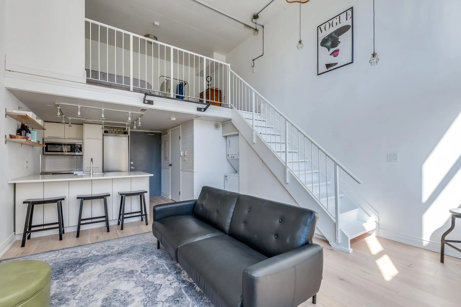 408 1 E Cordova Street
