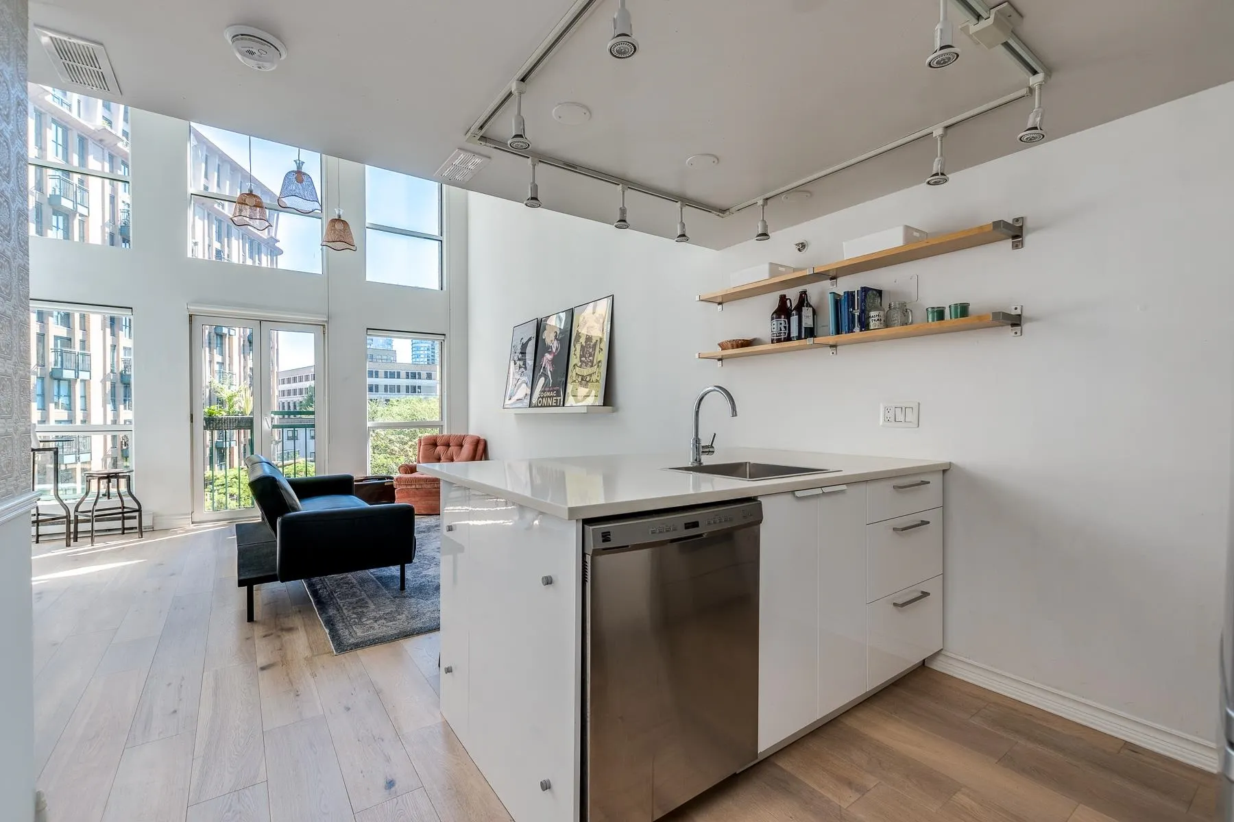 408 1 E Cordova Street