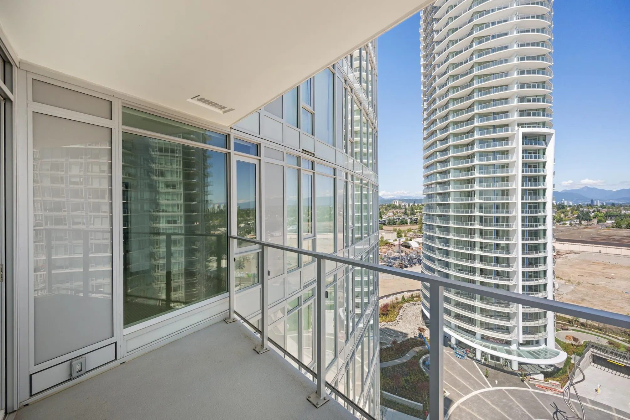 1305 7683 Park Crescent