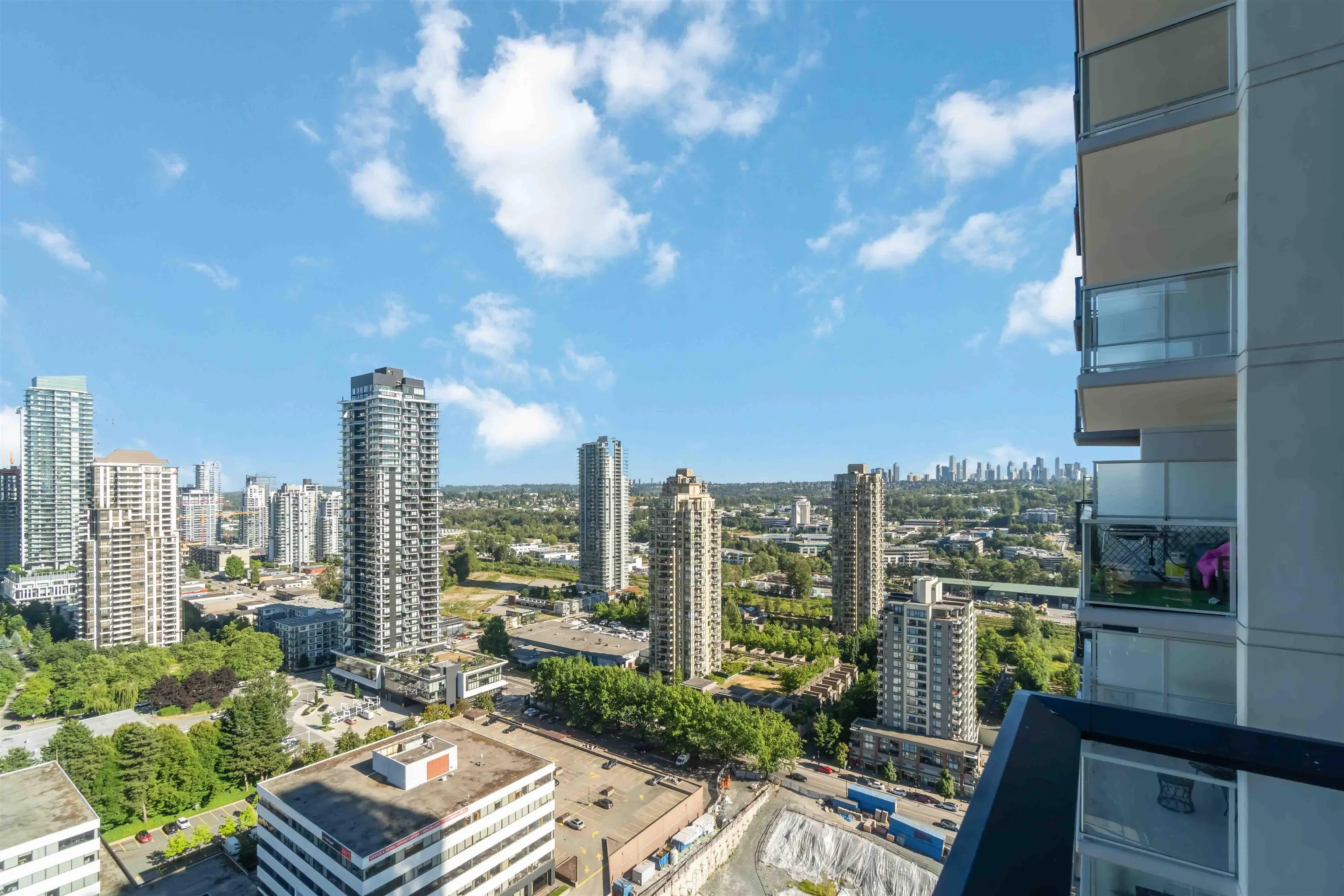 2607 4168 Lougheed Highway